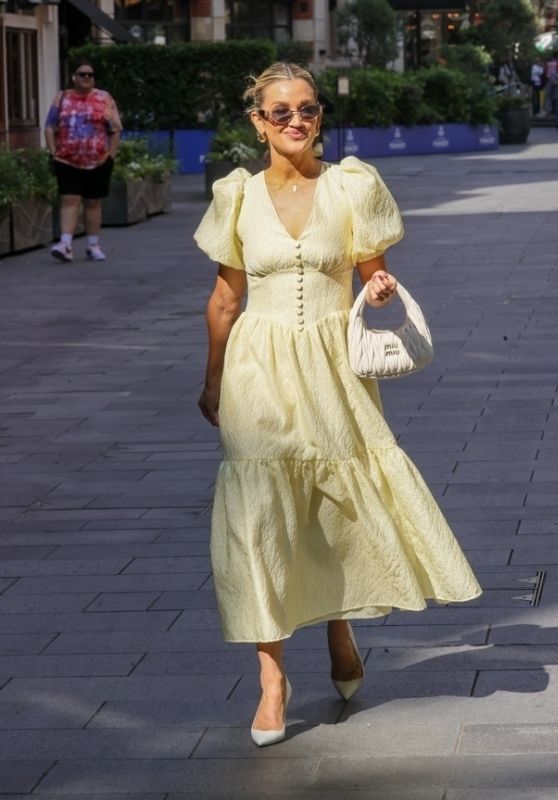 self portrait yellow dress Self-Portrait Yellow Midi Dress UK 8