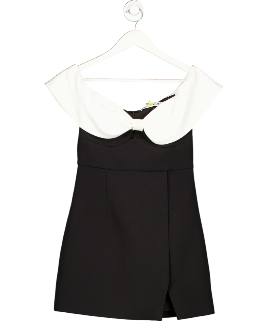 self portrait black and white crepe bow mini dress & Ivory Detail UK 8 Fitted style This style Size:11 Years Women's Shape Black Woven MaterialText: SHELL: 96% Polyester; 4% Spandex; LINING: 100% Polyester