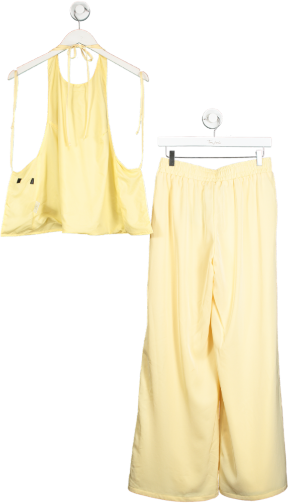 White Fox Butter Yellow Way She Walks Halter Top Butter & Way She Walks Pants  UK M