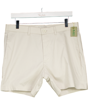 Autograph Cream Regular Fit Super Lightweight Chino Shorts W32
