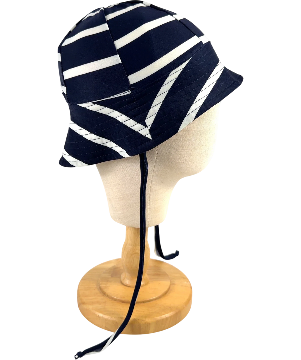 Petit Crabe navy Frey Sun Hat, size 2 Years — back