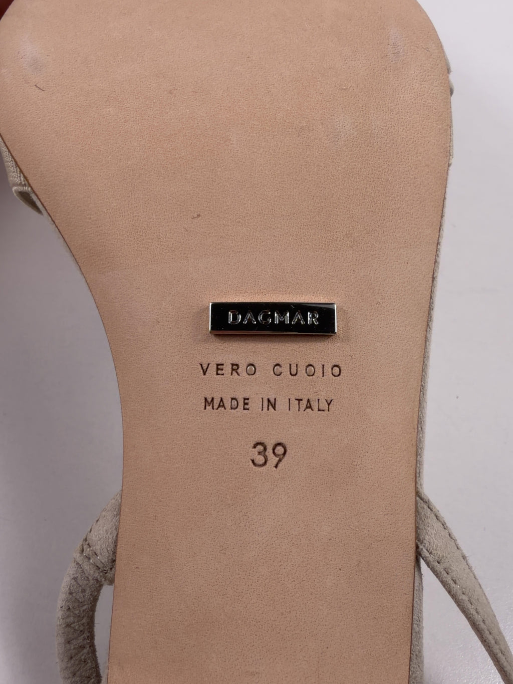 Dagmar Cream QC House of Dagmar Suede Slingback Kitten Heels, size UK 6 EU 39 👠 — care label
