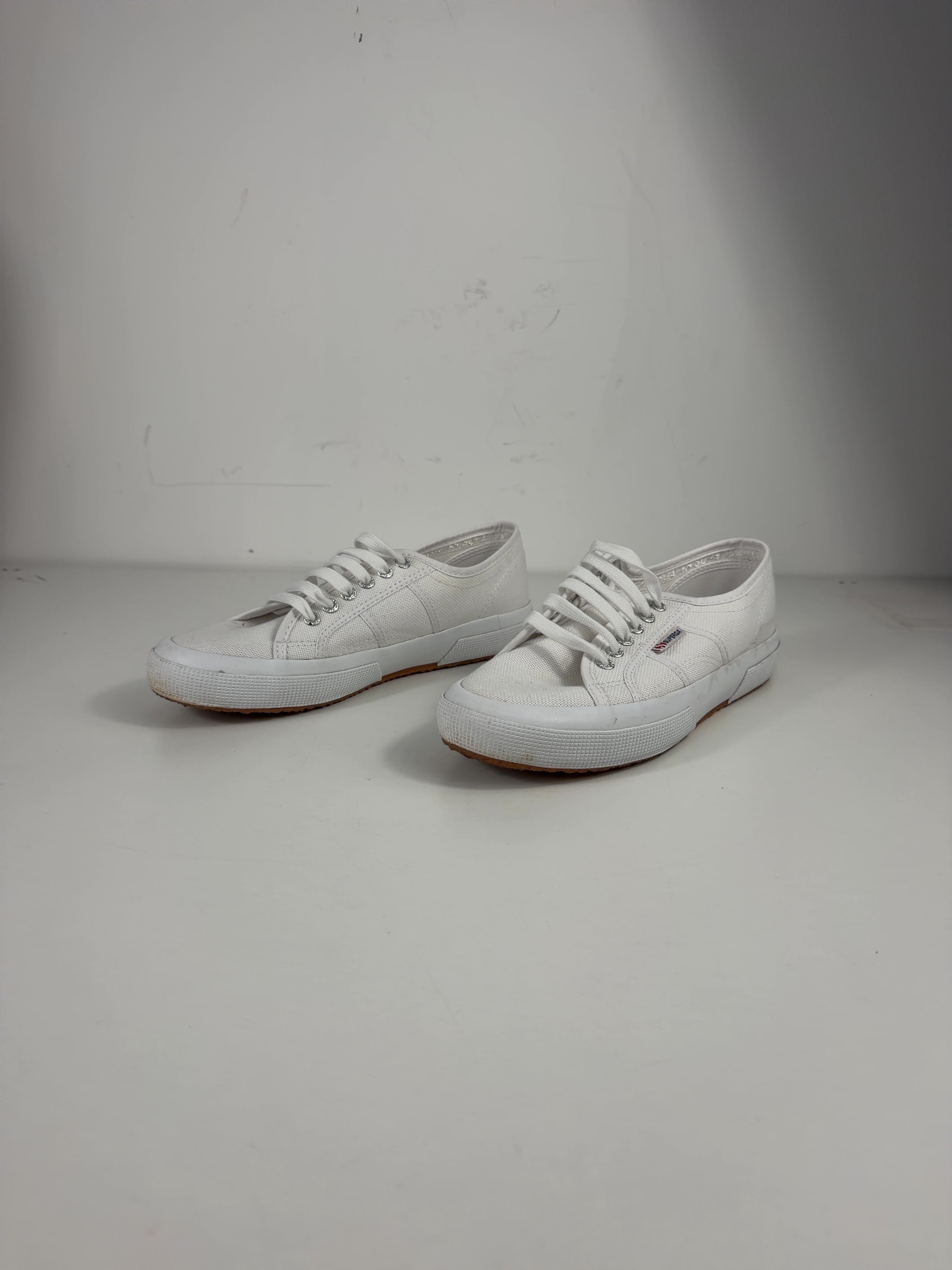 Superga White QC Superga 2750 Cotu Classic White Canvas Trainers, size UK 8 EU 41 👠 — label