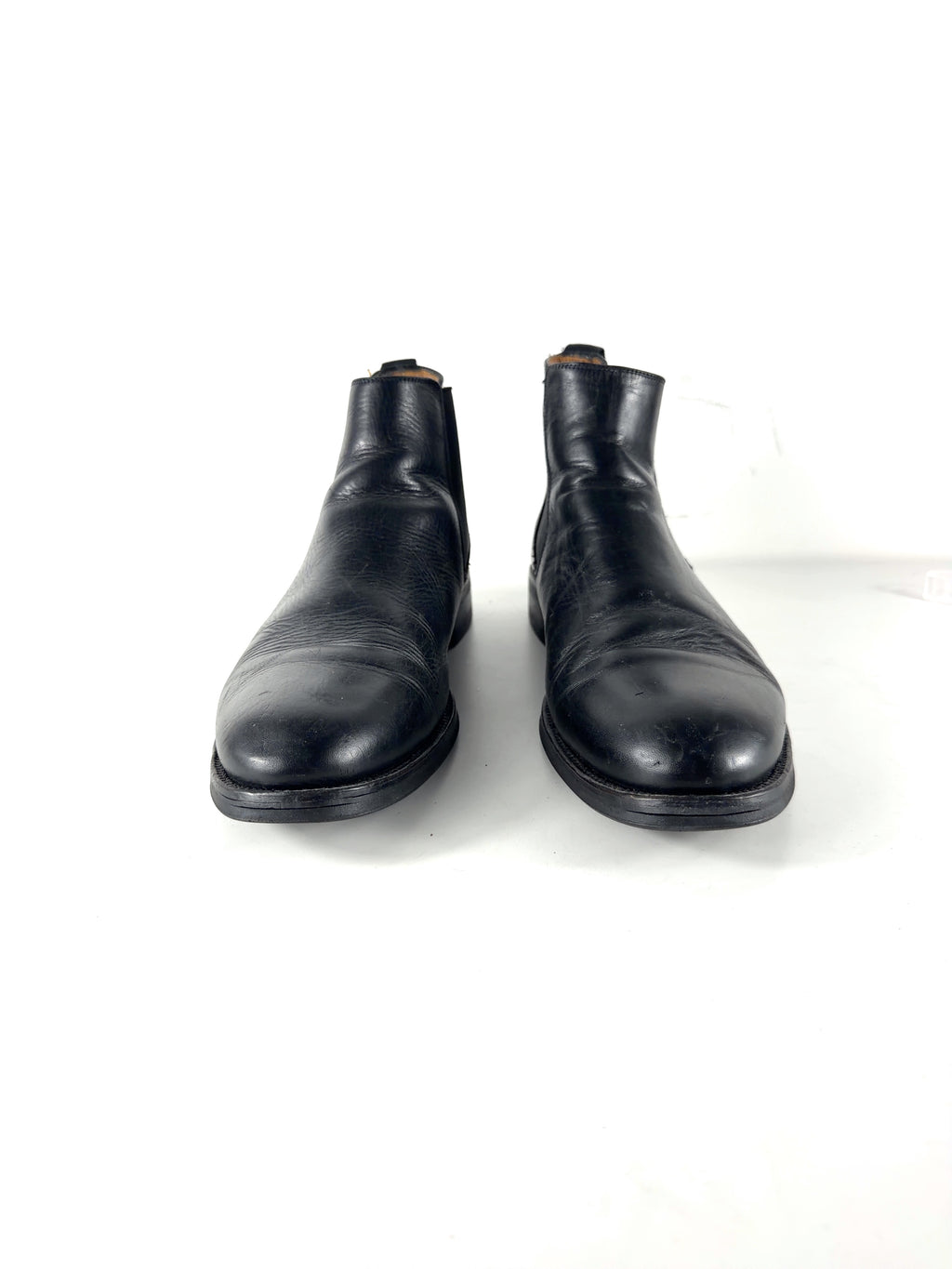 Russell & Bromley Black Colour, size UK 9 EU 43 👞 — detail