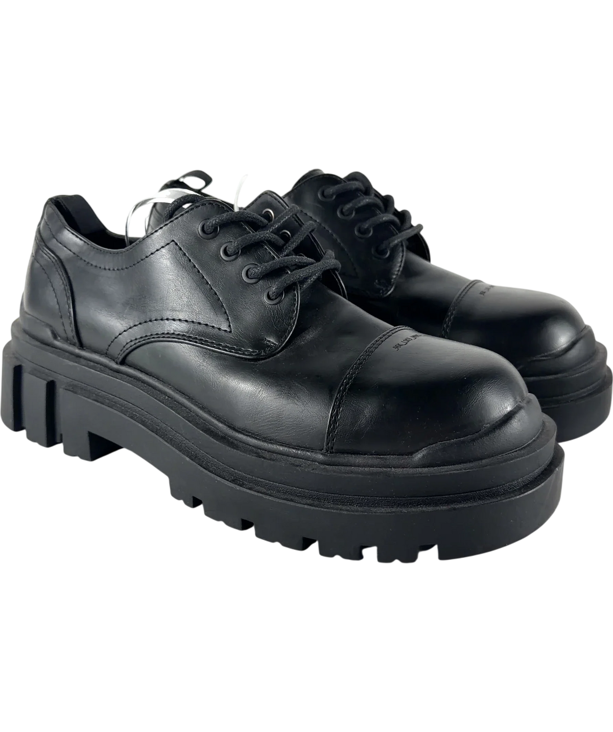 Bershka Black chunky derby with toe cap, size UK 9 EU 43 👞 — front