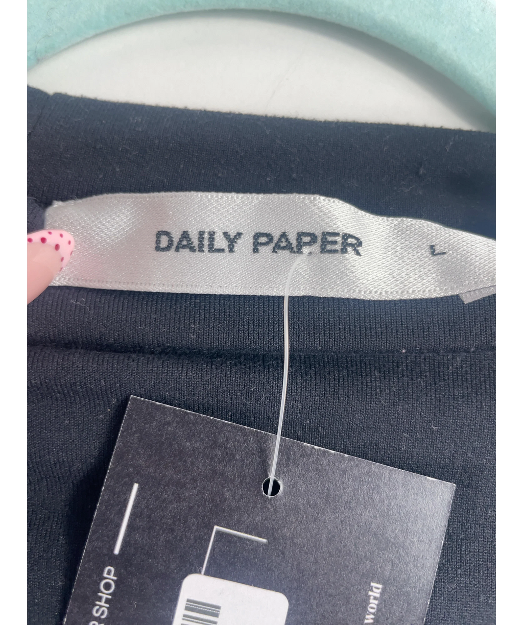 Daily Paper Black Esosa Long Sleeve T-Shirt Black, size UK L — detail
