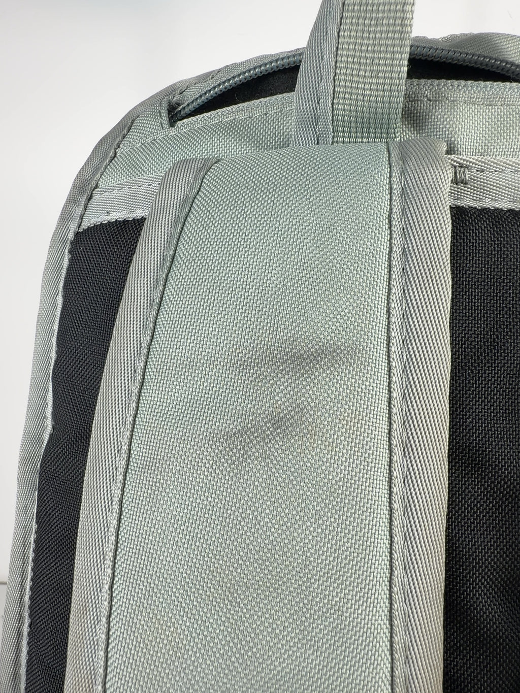 Nike Green SB RPM Mica Green Skate Backpack One Size — label