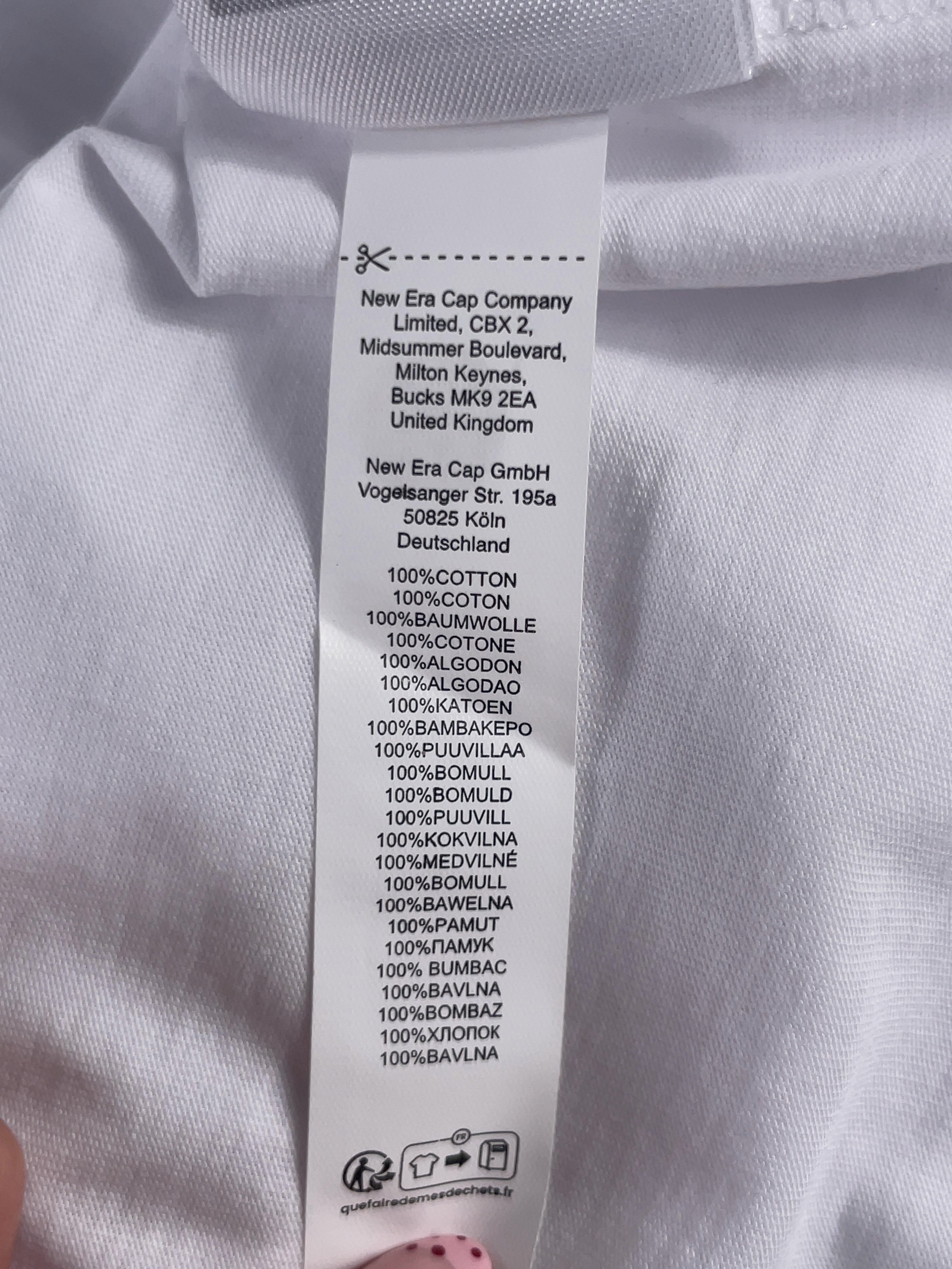 New Era White NBA Milwaukee Bucks Championship Oversized T-Shirt White, size UK XL — care label