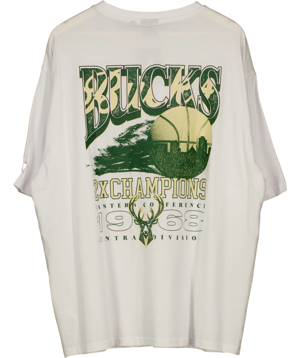 New Era White NBA Milwaukee Bucks Championship Oversized T-Shirt White, size UK XL — back
