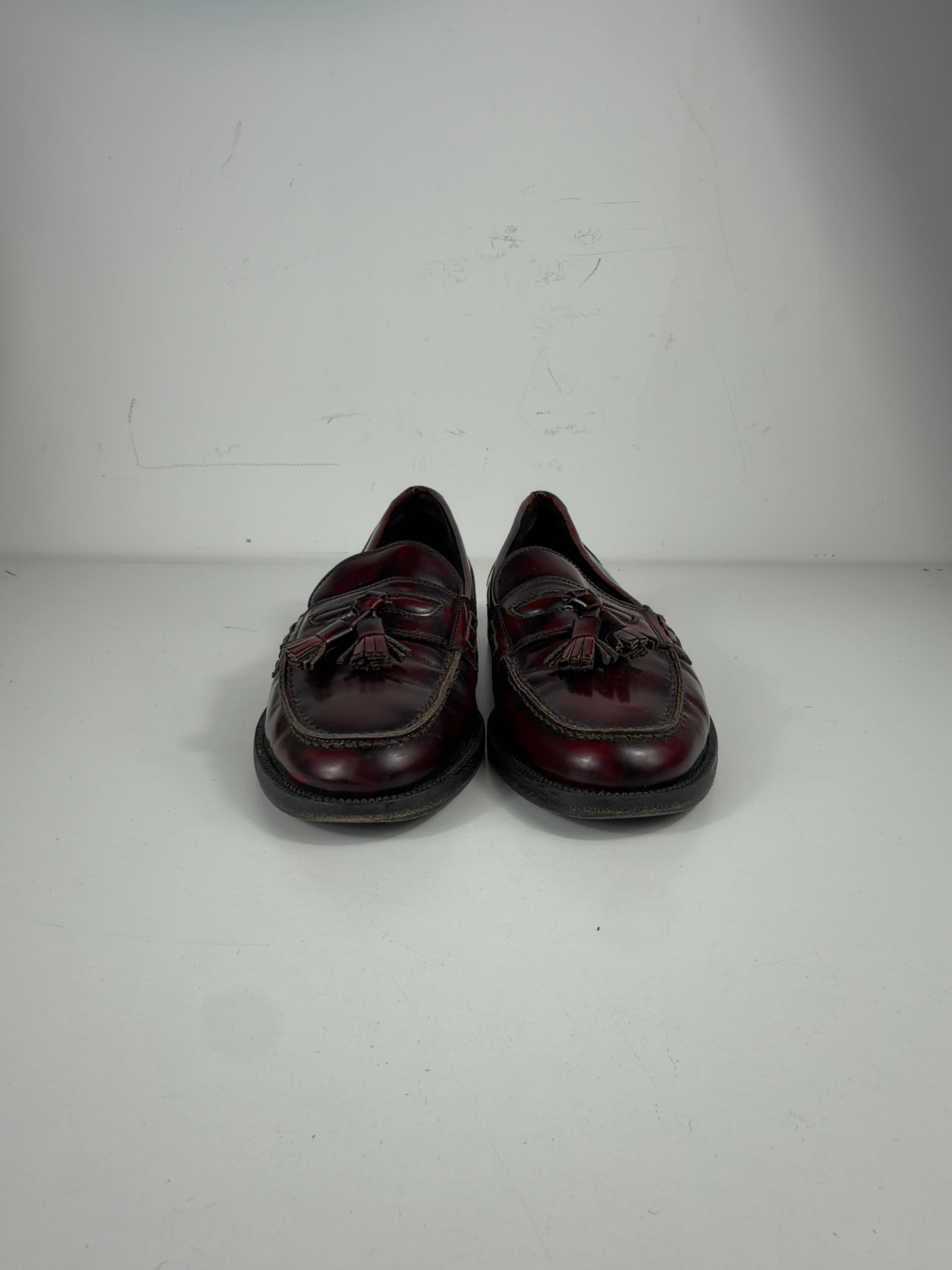 Russell & Bromley Red Burgundy Leather Keeble Tassel Loafers, size UK 7 EU 41 👞 — detail