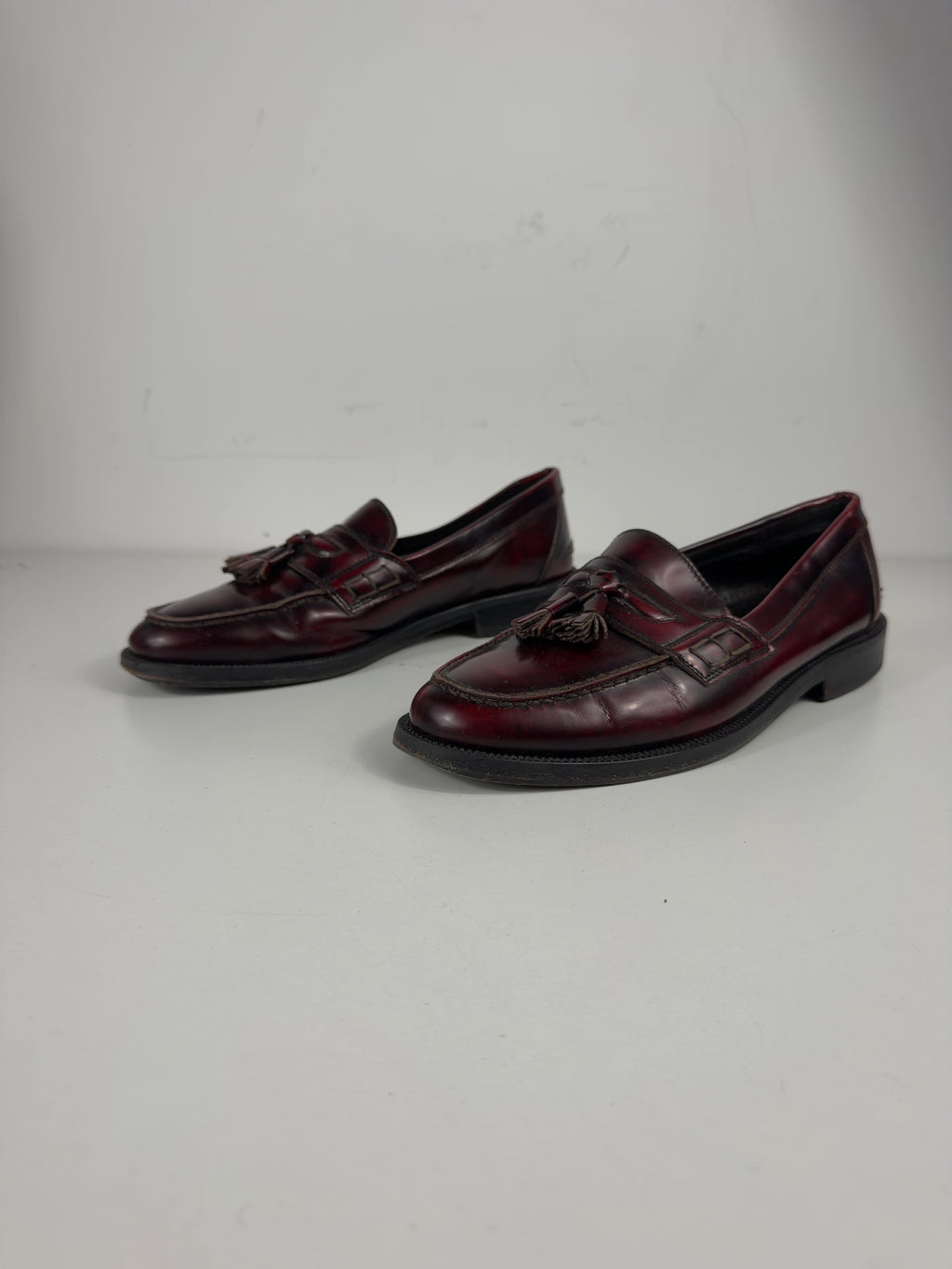 Russell & Bromley Red Burgundy Leather Keeble Tassel Loafers, size UK 7 EU 41 👞 — label