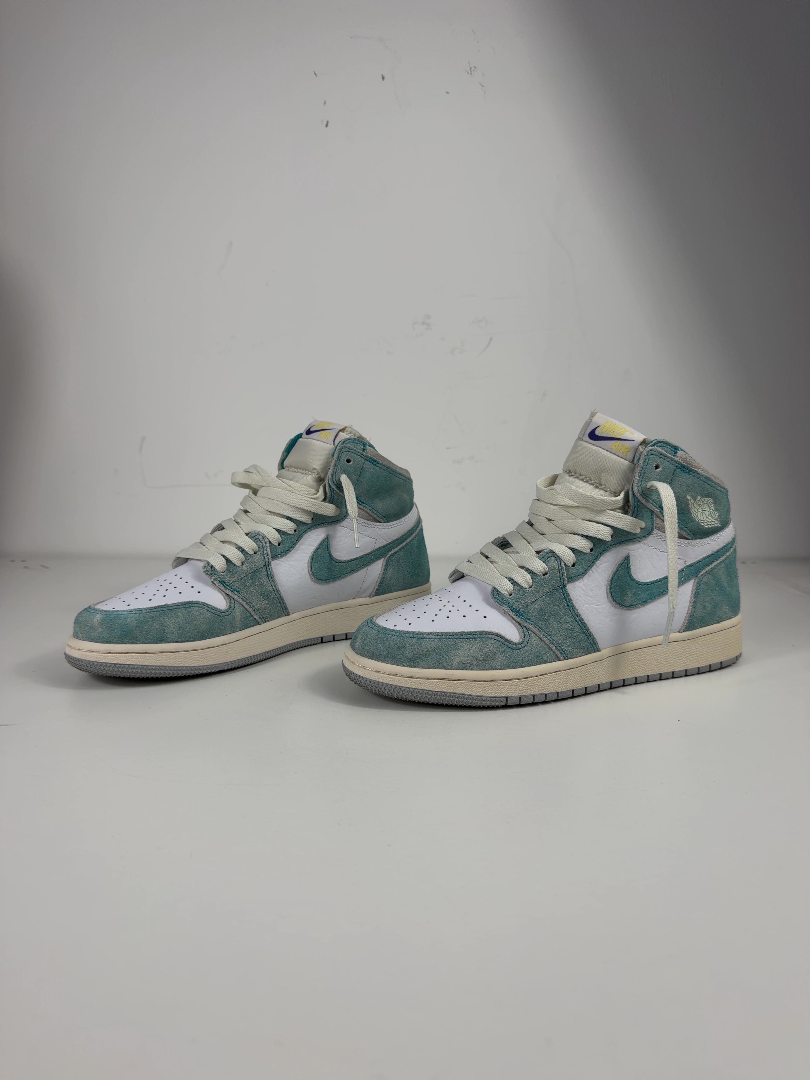 Nike Green QC Nike Air Jordan 1 Retro High OG Turbo Green Trainers, size UK 6 EU 39 👠 — label