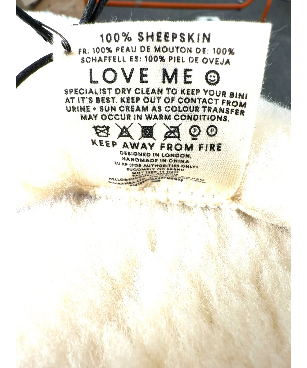 Tommee Tippee  x BINIBAMBA Happy Days Sheepskin Snuggler Pram Liner Milk One Size — Materials