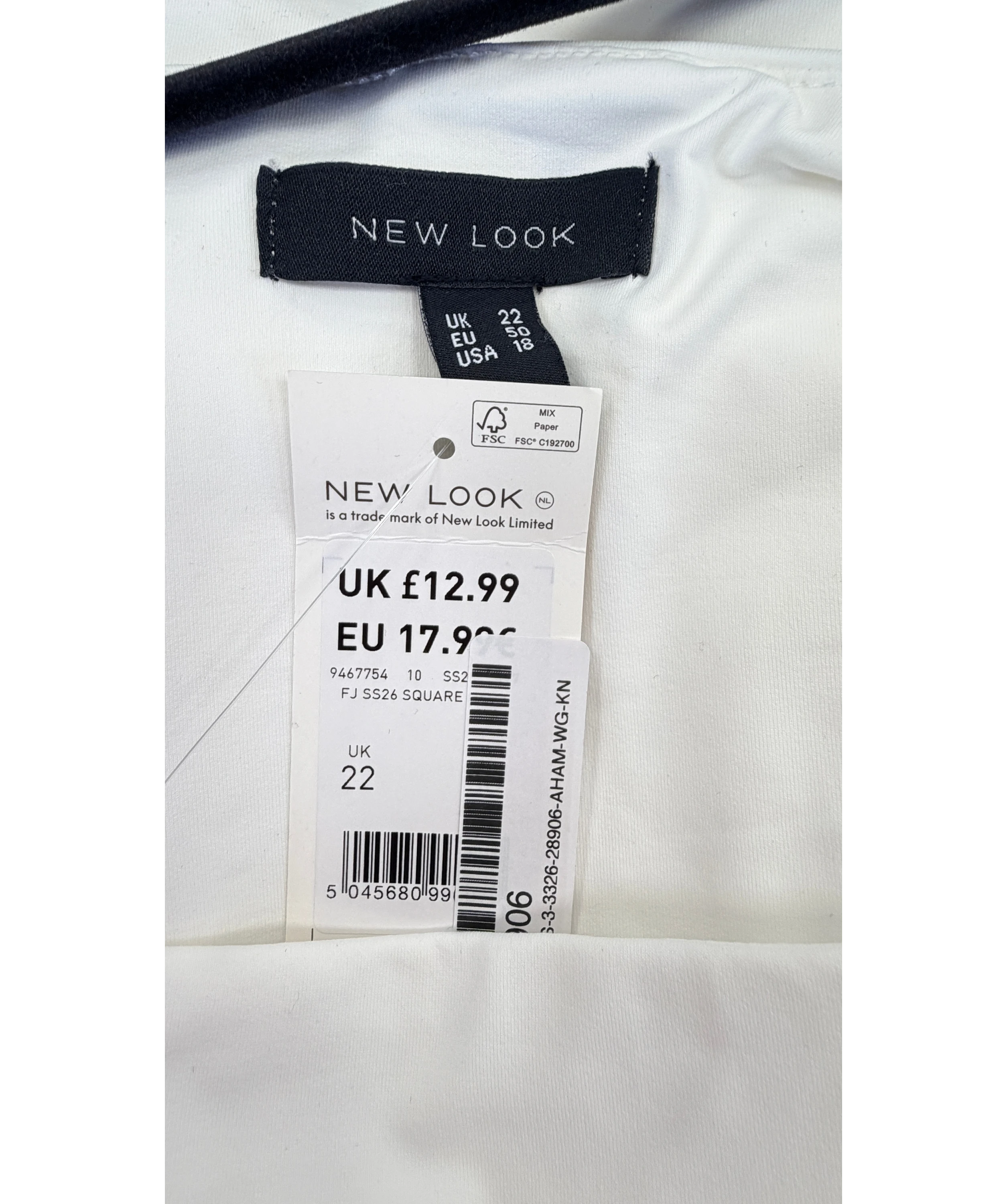 New Look White White Square Neck Sleeveless Bodysuit, size UK 22 — detail