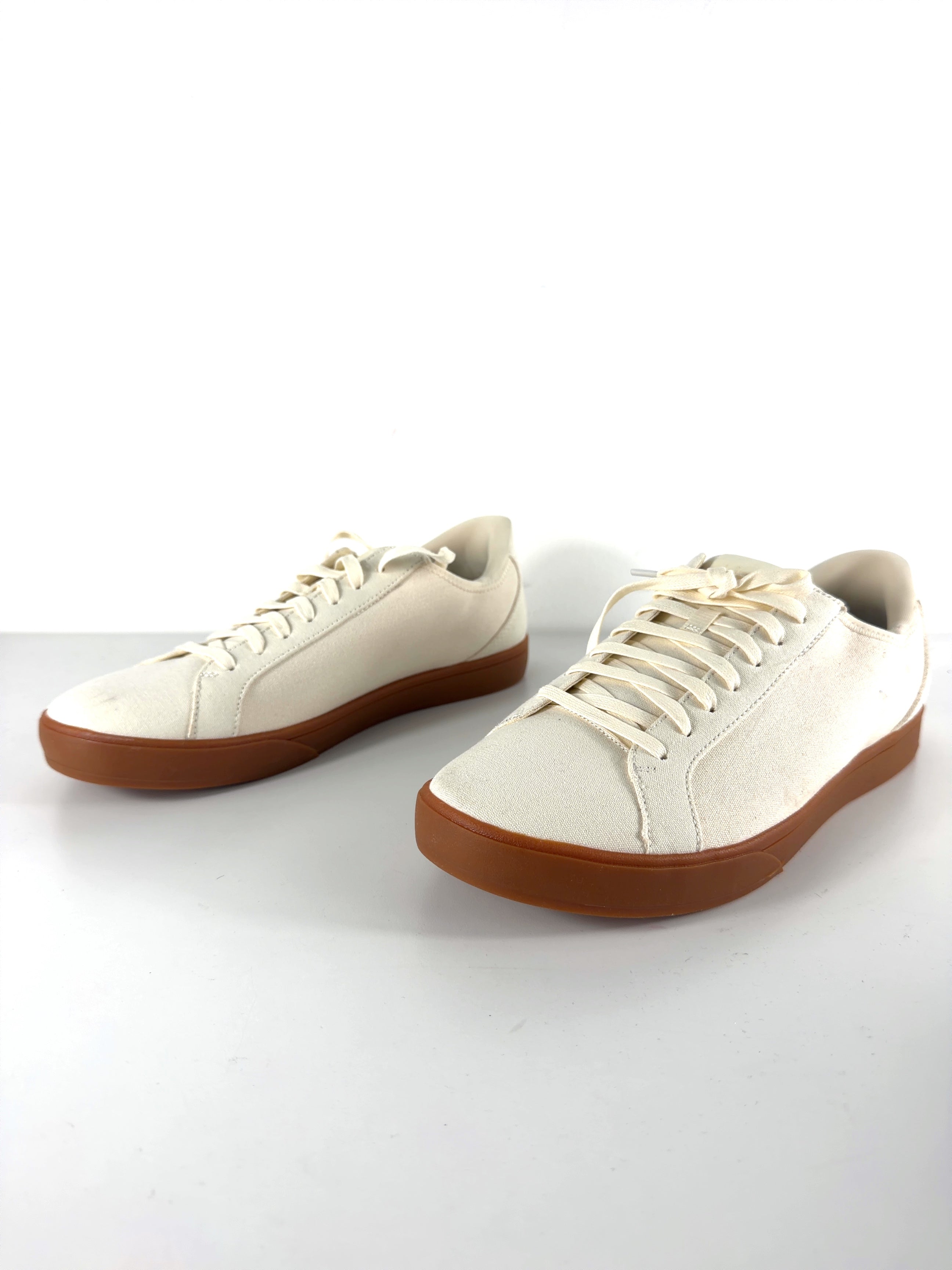 KIZIK Cream QC Irvine Hands-Free Canvas Trainers Pristine Gum, size UK 9 EU 42 👠 — label
