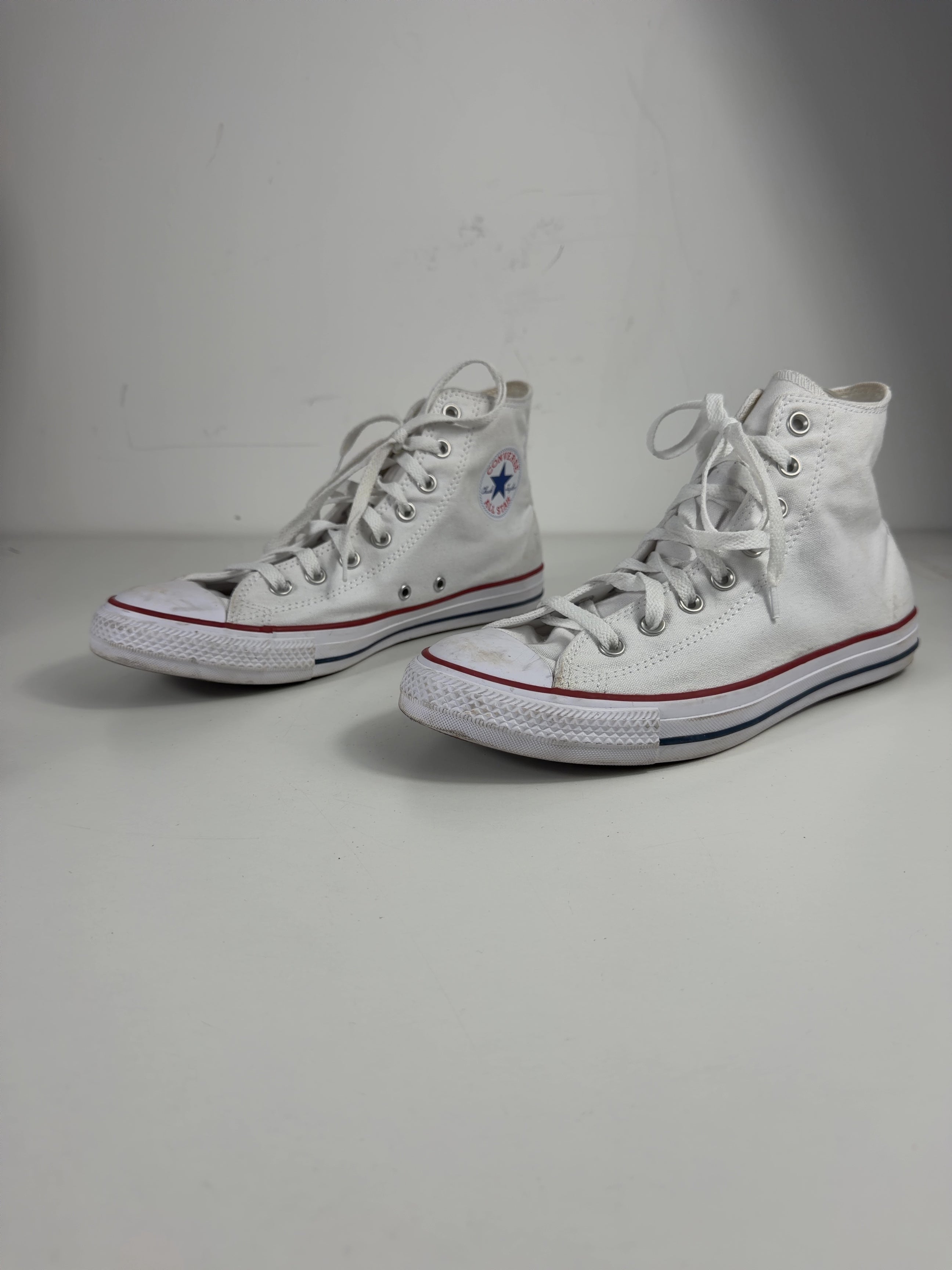 Converse White Chuck Taylor All Star White High Top Trainers, size UK 9 EU 43 👞 — label