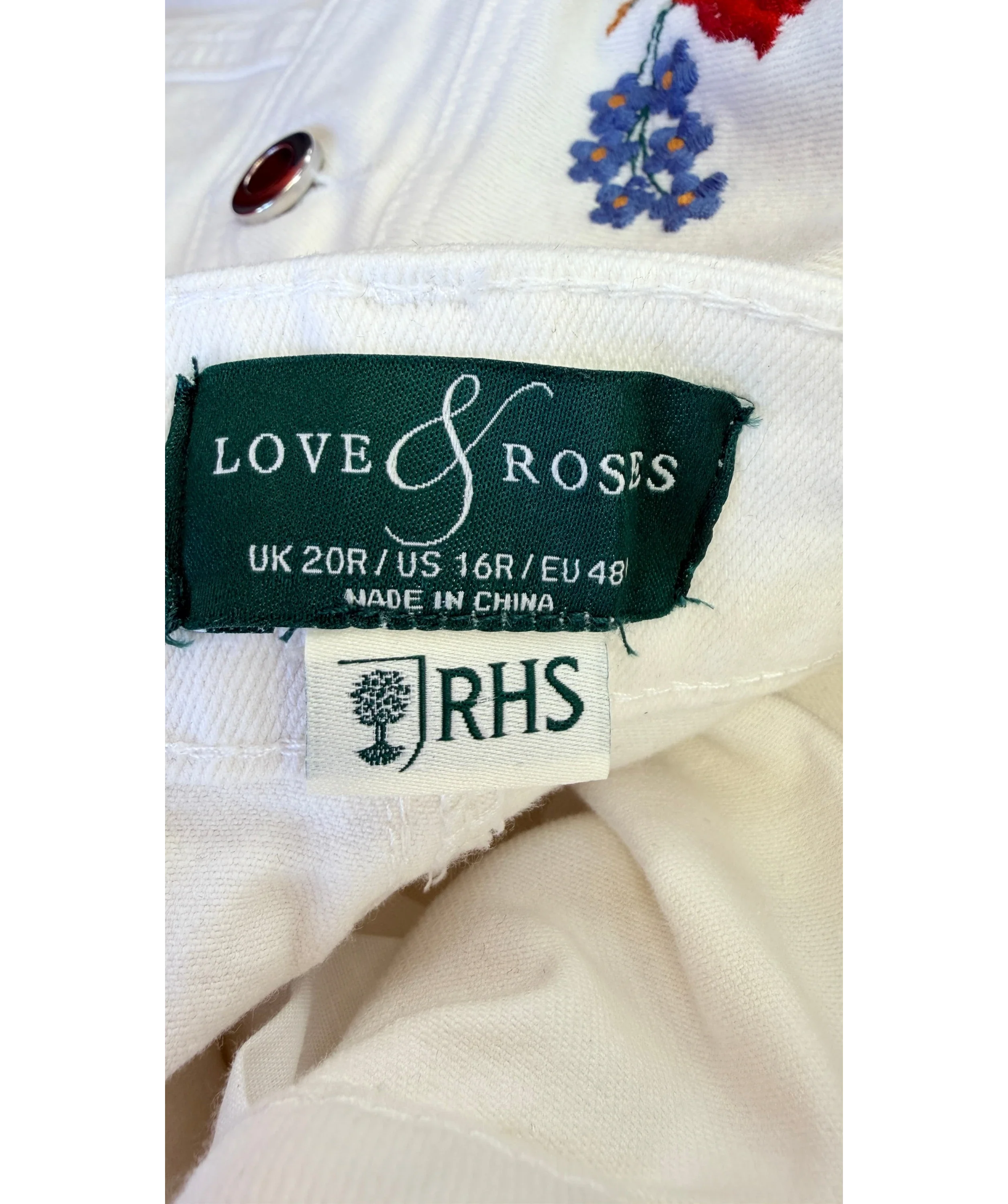 LOVE & ROSES White x RHS Ecru Embroidered Floral Denim Jacket and Jeans Set  Size 22/20R, size UK XL/XXL — label