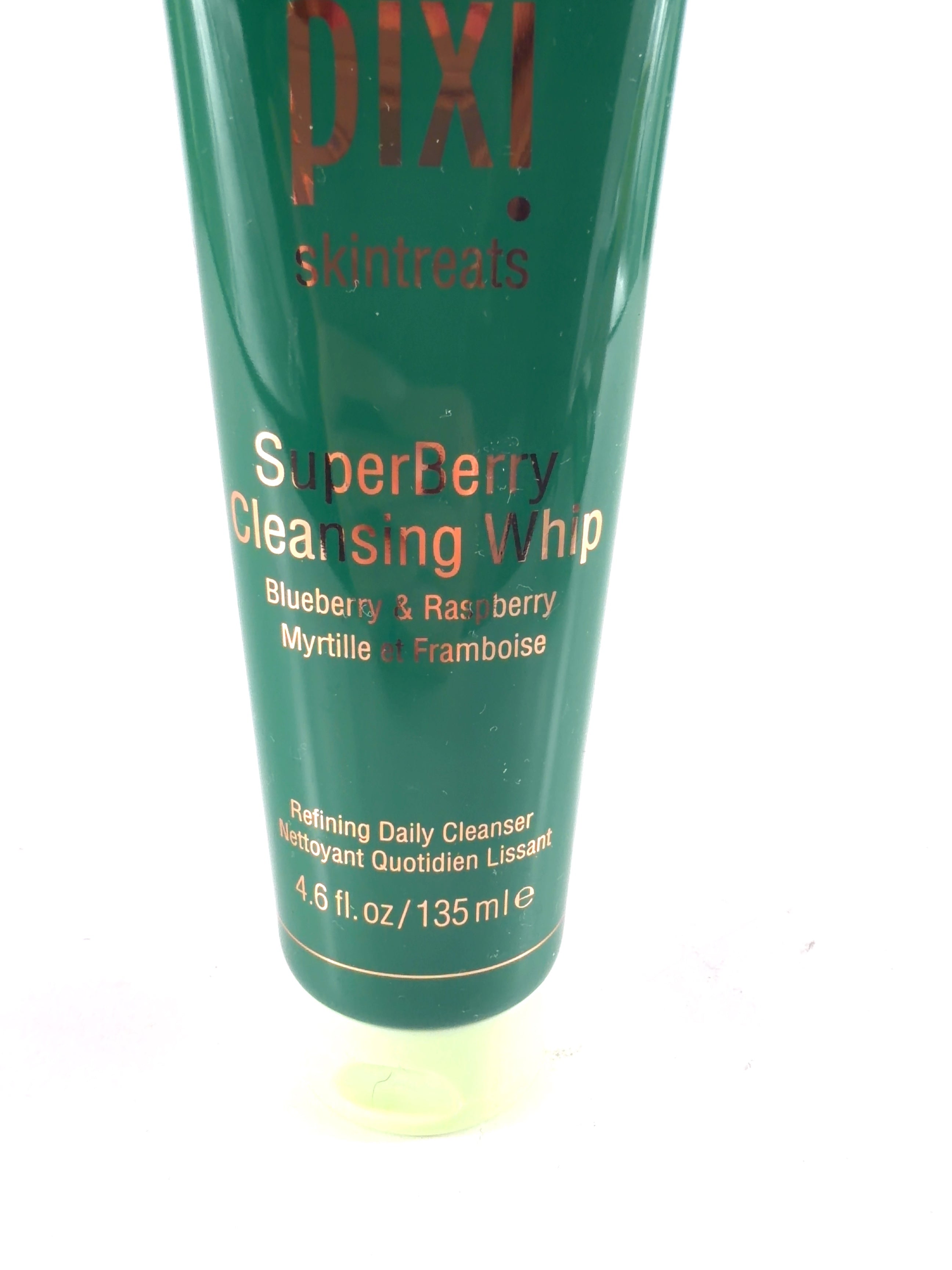 PIXI Skintreats SuperBerry Cleansing Whip, size 135ml — detail