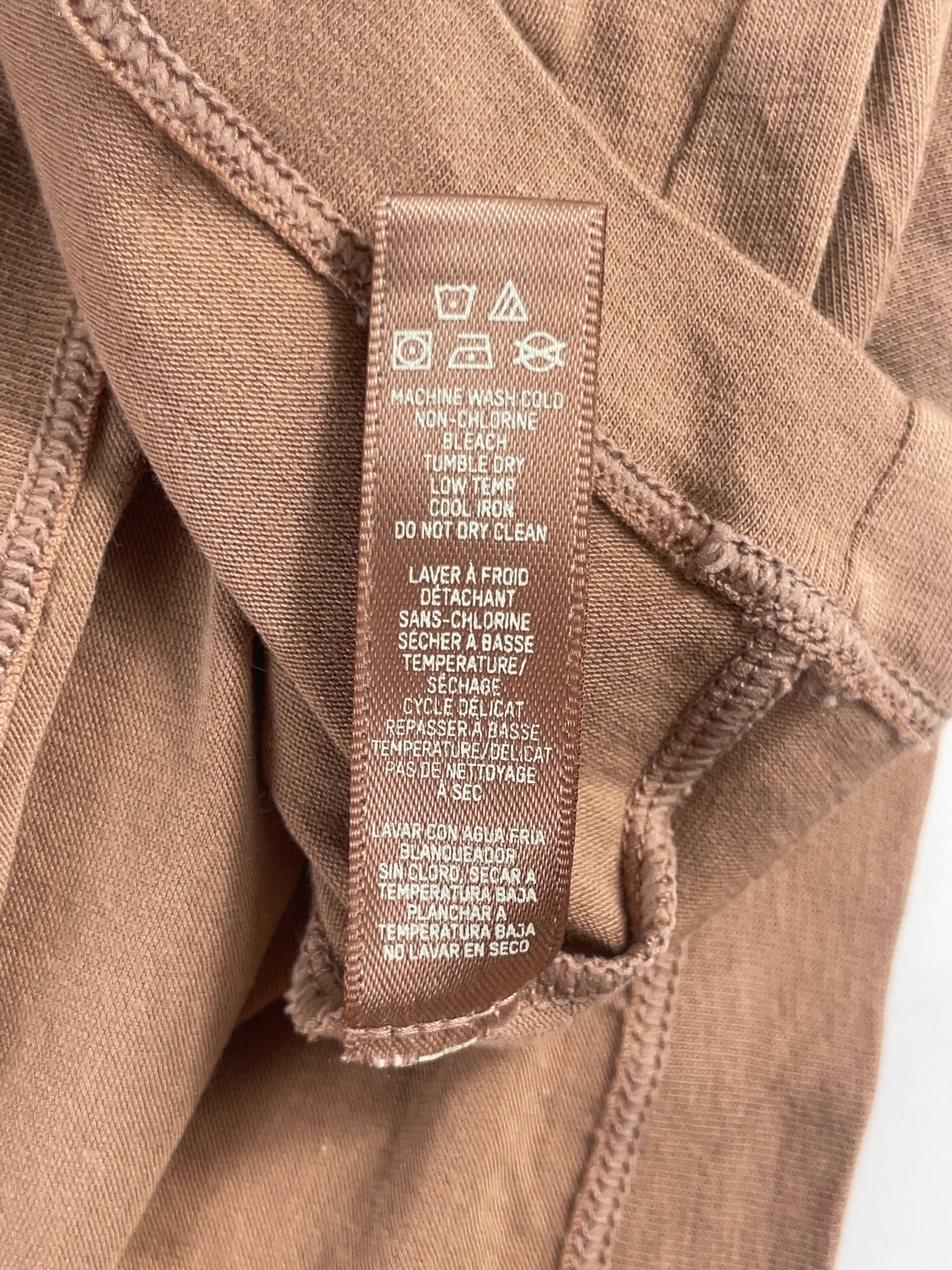 SKIMS Brown Boyfriend T-Shirt Ochre brown, size UK M — care label