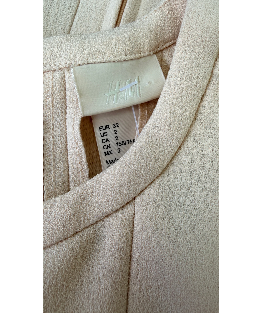 H&M Beige Beige Sleeveless Pleated A-Line Dress, size UK 6 — detail