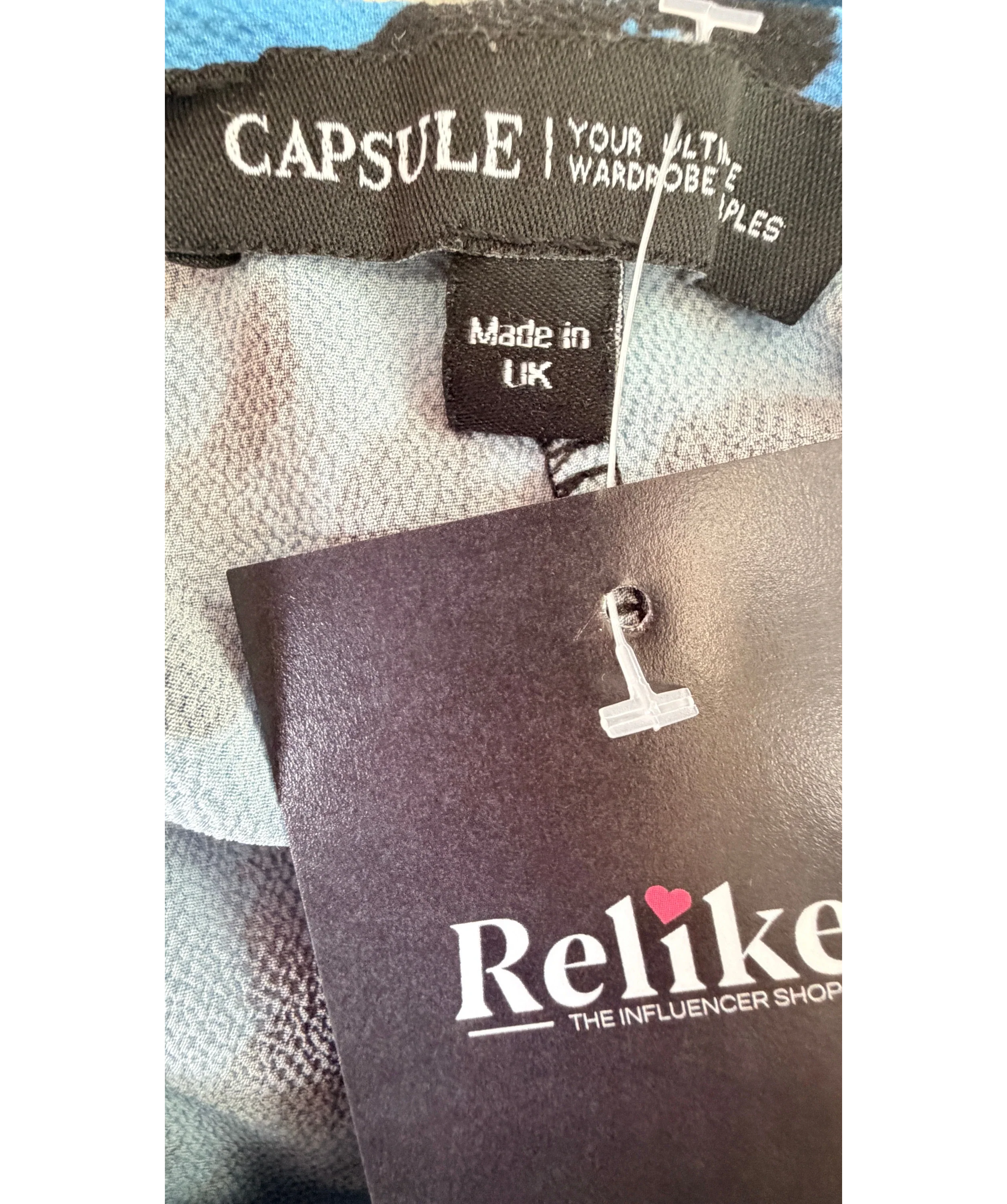 capsule Blue Blue Leopard Print Belted Shift Dress, size UK 32 — detail
