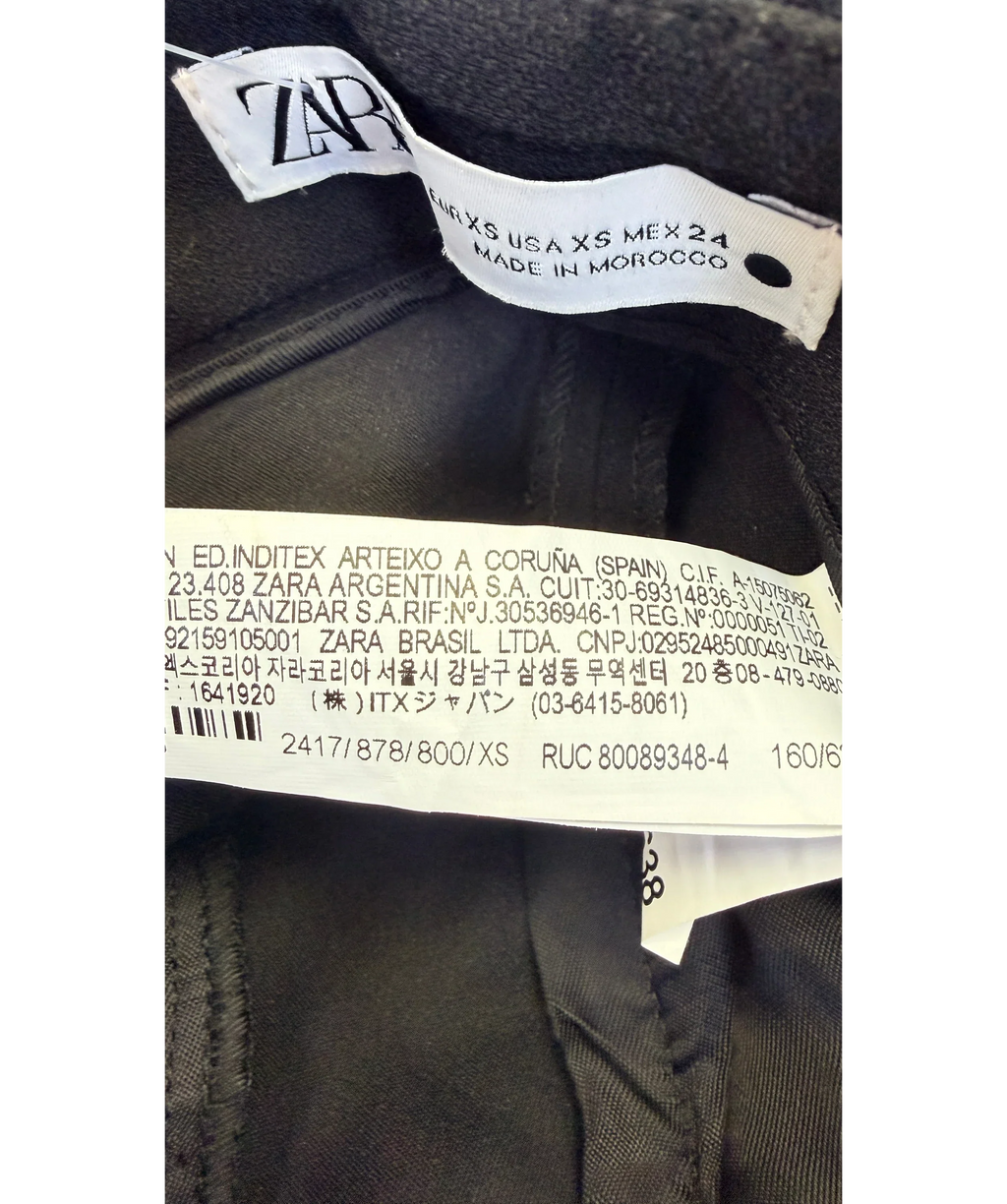 ZARA Black High-Waisted Shorts Black, size UK XS — label