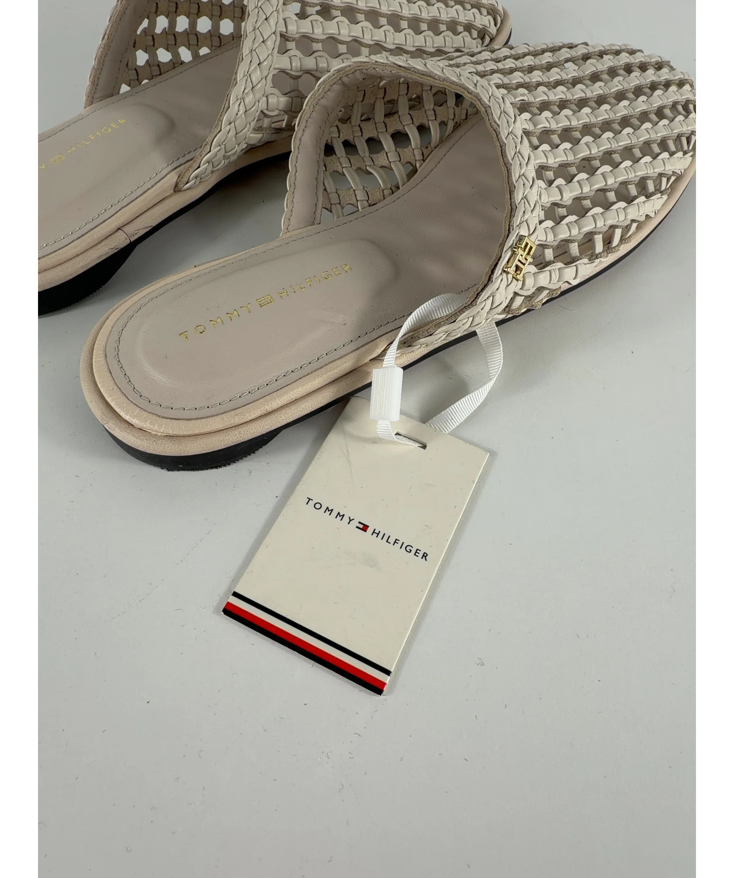 Tommy Hilfiger Cream Woven Flat Mules, size UK 5 EU 38 👠 — care label