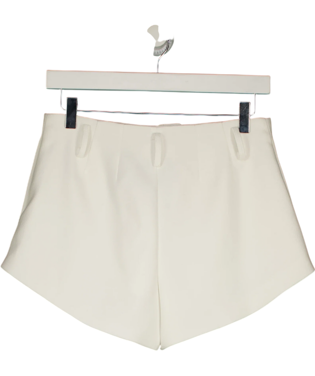 Noughts & Kisses White Vienna Ivory WHITE Tailored Shorts, size UK XS — back
