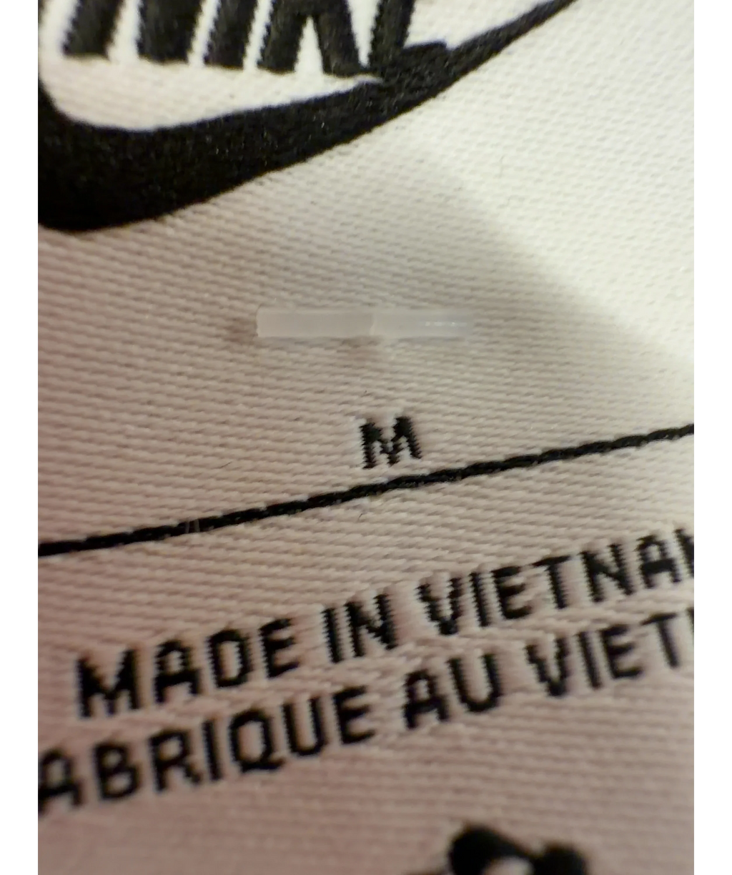 Nike cream Colour, size UK M — care label