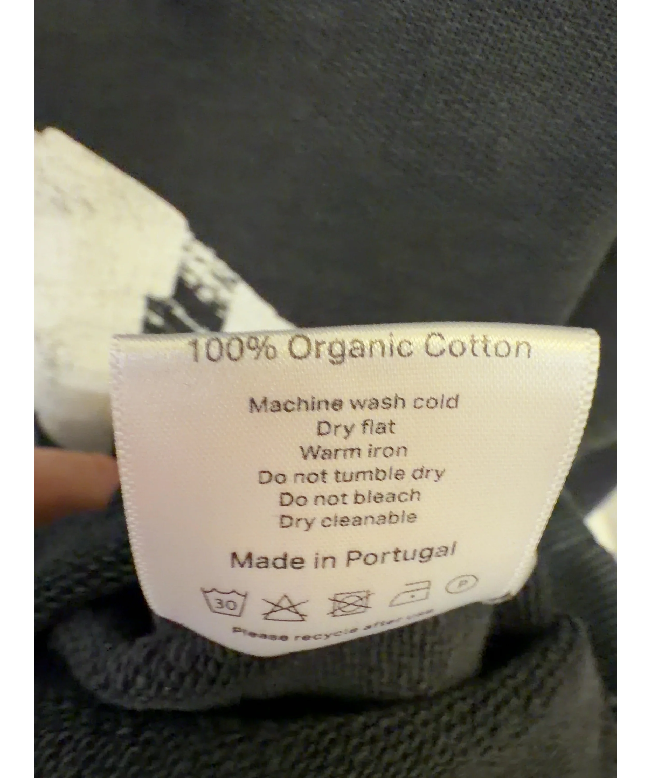 ARCANA Black Colour, size UK L — label