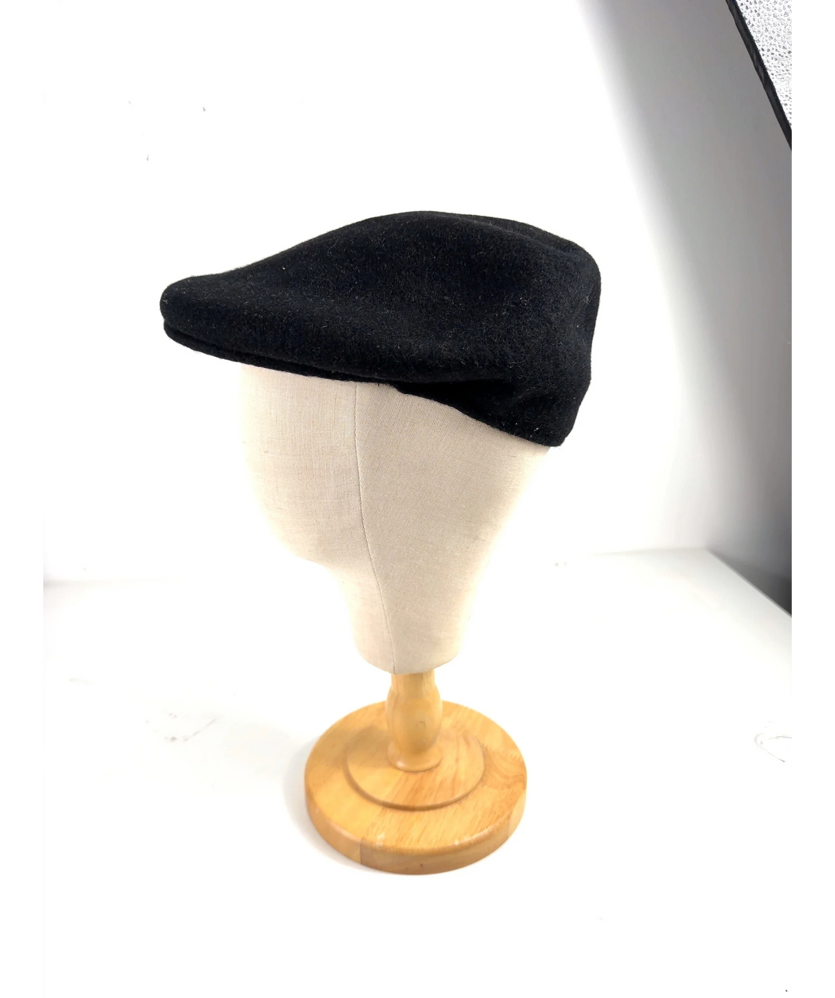Kangol Black Colour — care label