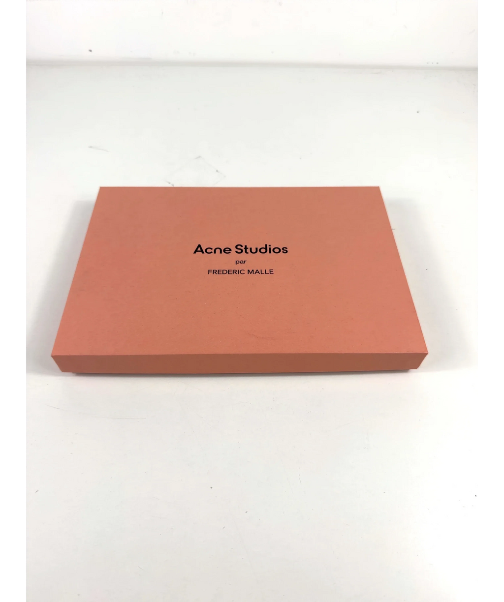Acne Studios Multicoloured Colour — label
