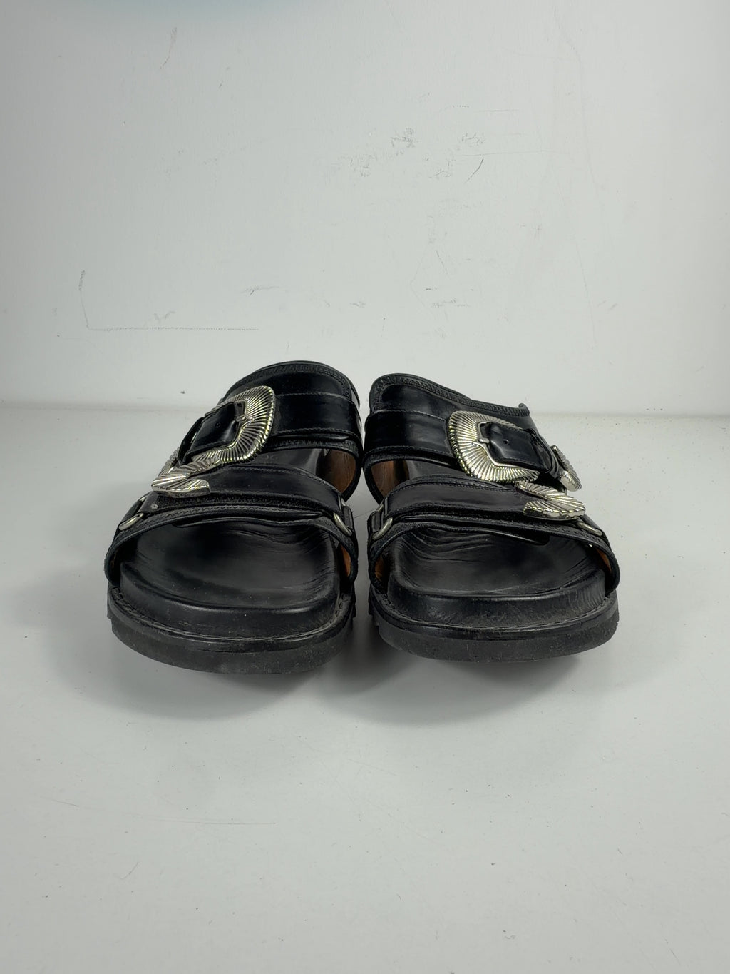 toga virilis Black Black Polished Sandals, size UK 9.5 EU 42.5 👠 — detail