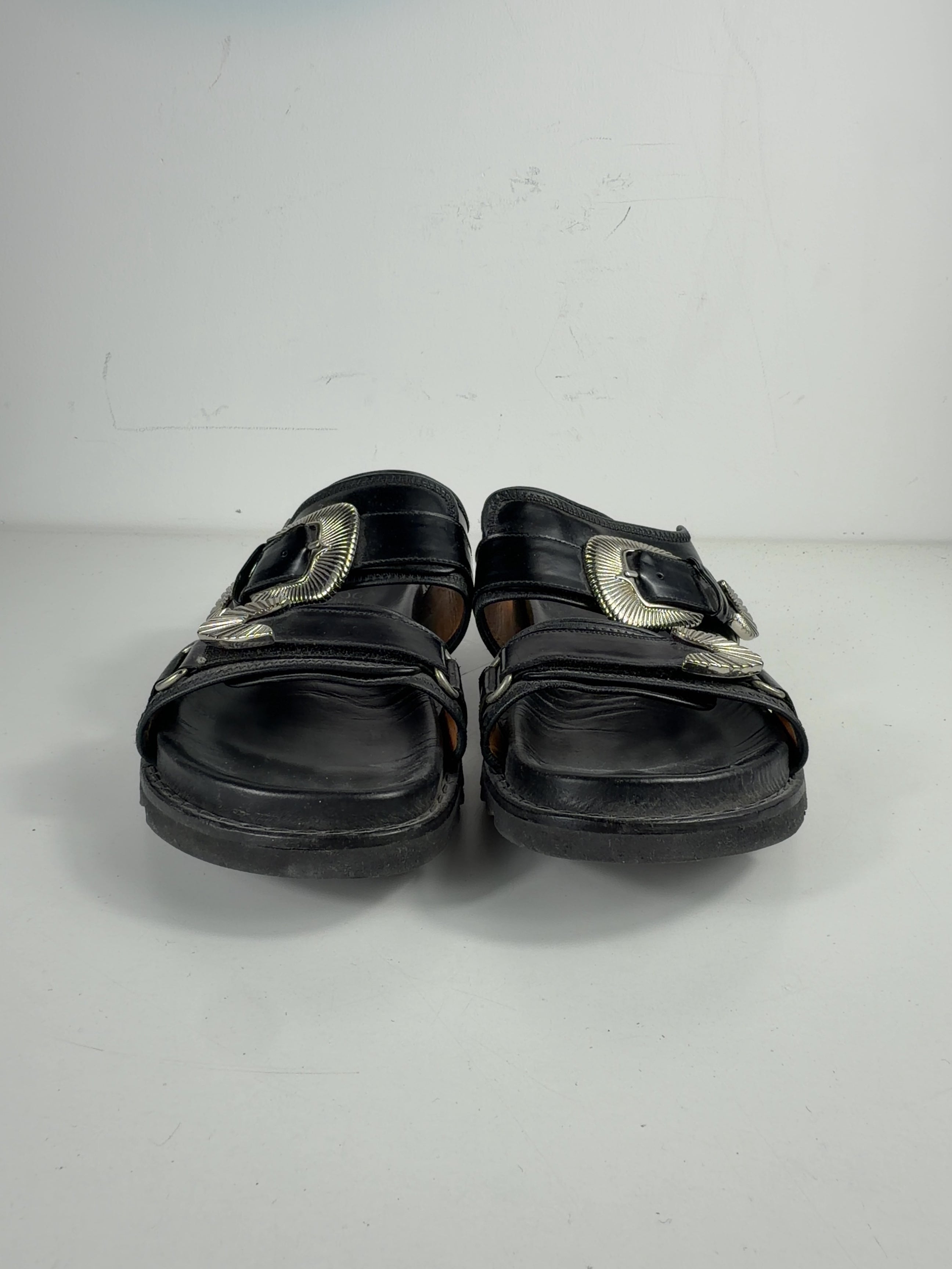 toga virilis Black Black Polished Sandals, size UK 9.5 EU 42.5 👠 — detail