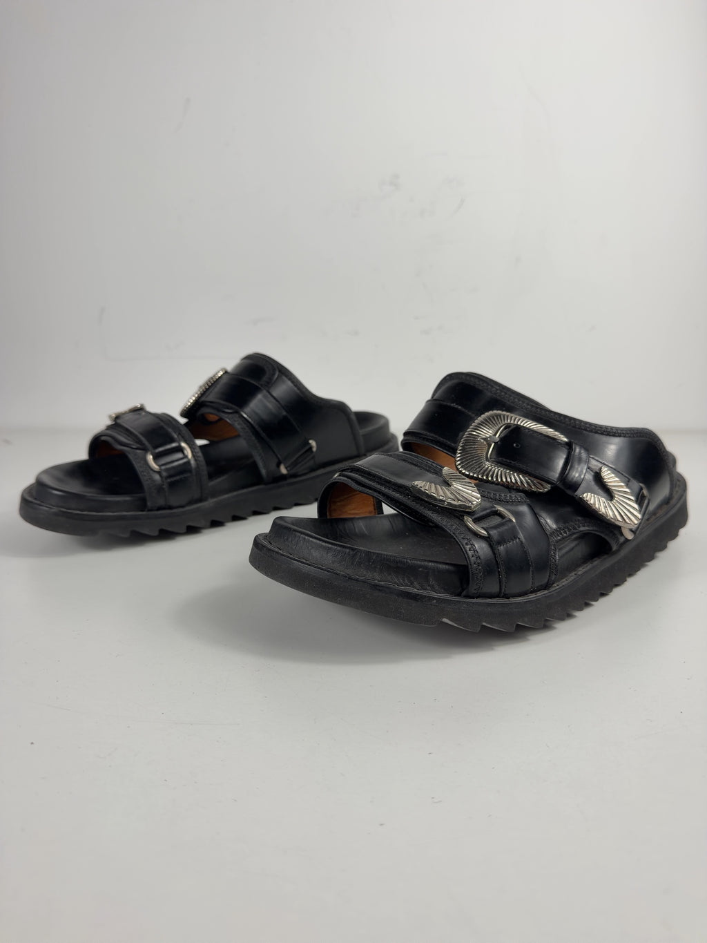 toga virilis Black Black Polished Sandals, size UK 9.5 EU 42.5 👠 — label