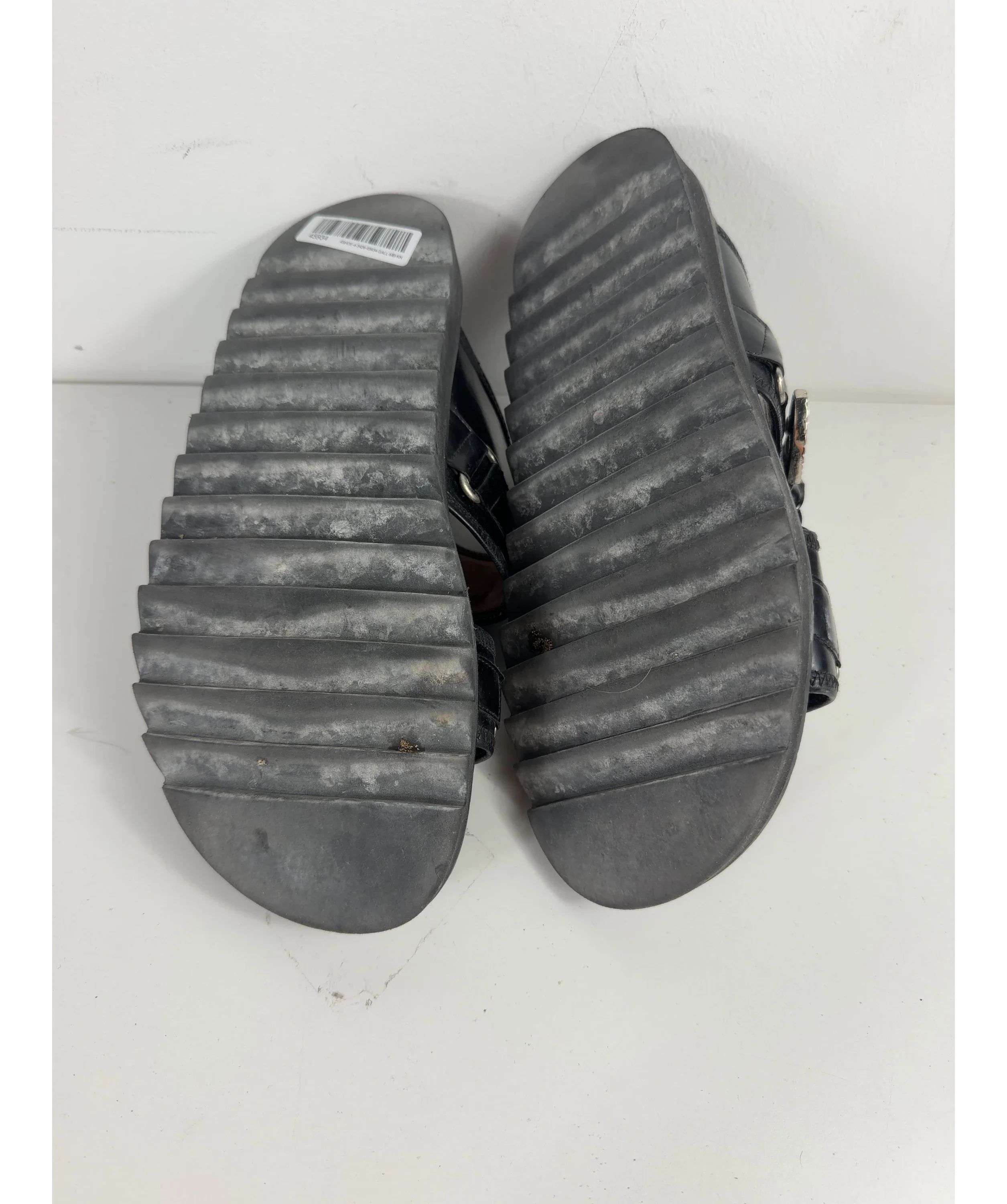 toga virilis Black Black Polished Sandals, size UK 9.5 EU 42.5 👠 — fabric detail