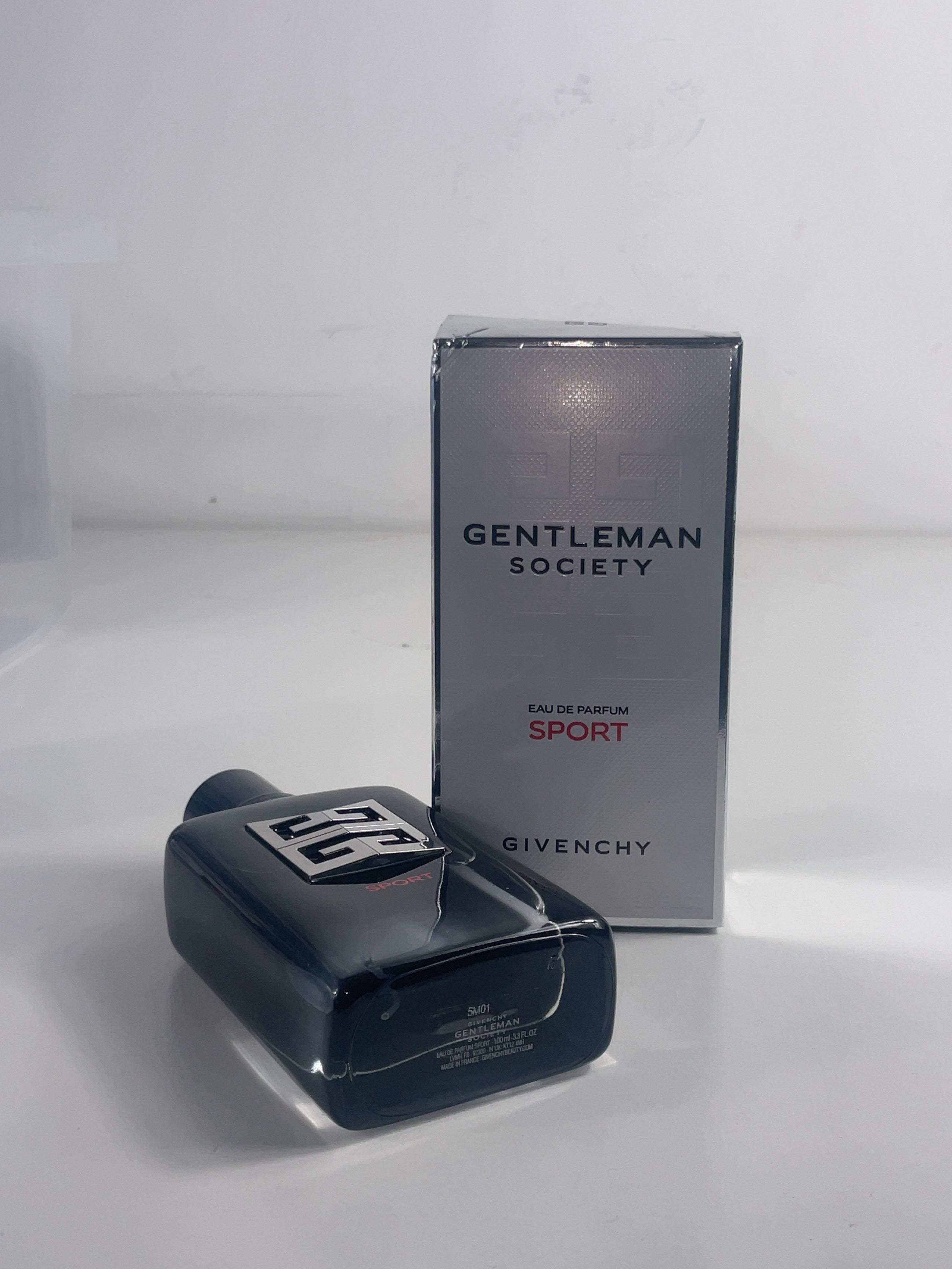 GIvenchy Gentleman Society Sport Eau De Parfum Spray, size 100ml — detail