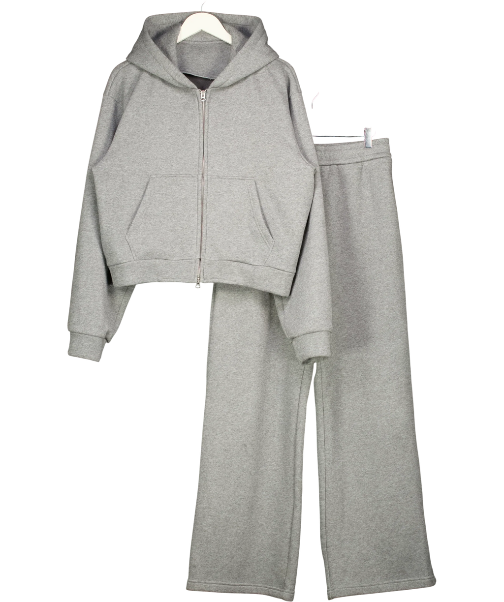 WILLIAM LOOK Grey cropped zip-up hoodie and wide-leg trouser tracksuit set, size UK L — front