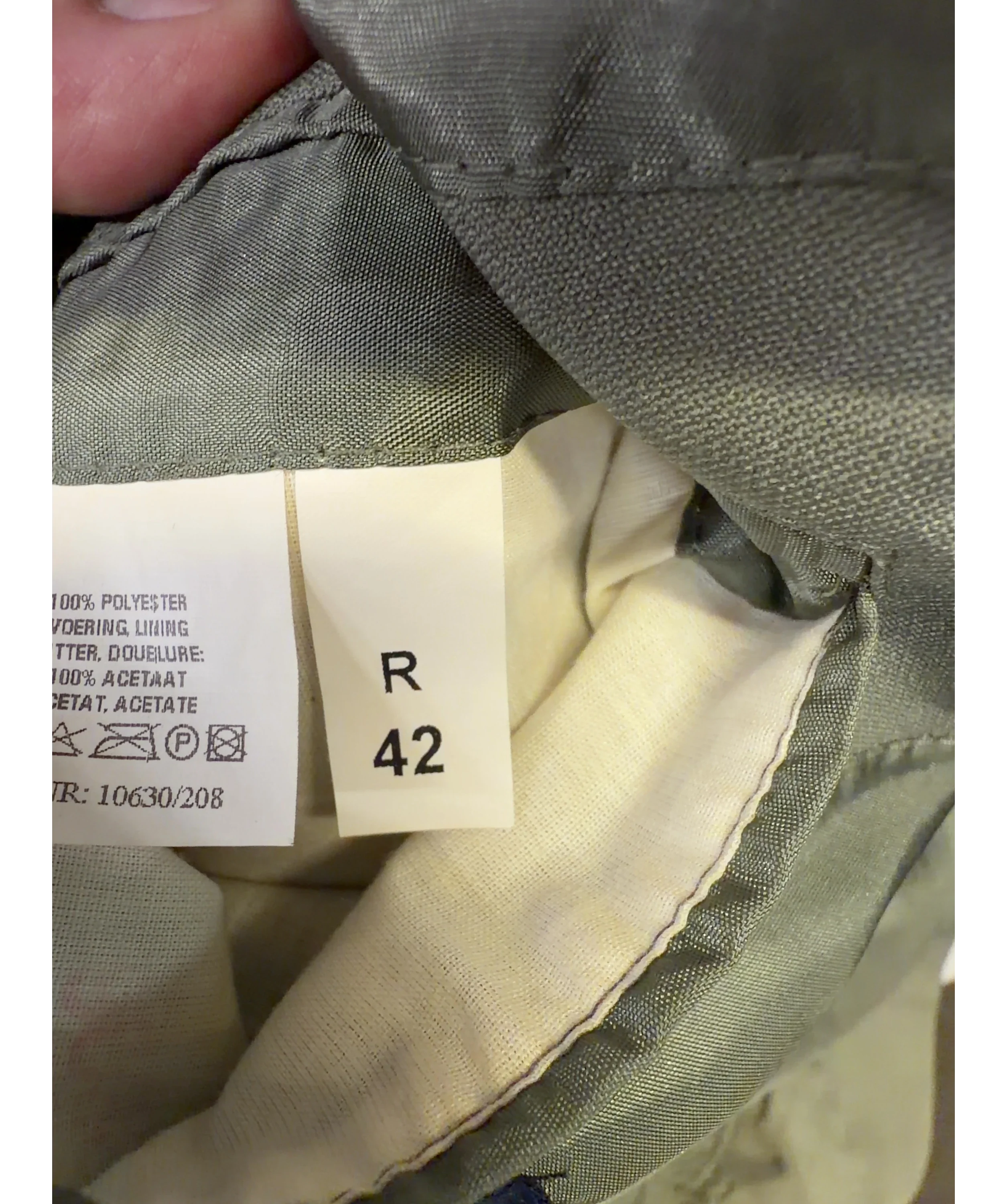 R.S.V.P Beige Colour, size UK 42" CHEST — care label