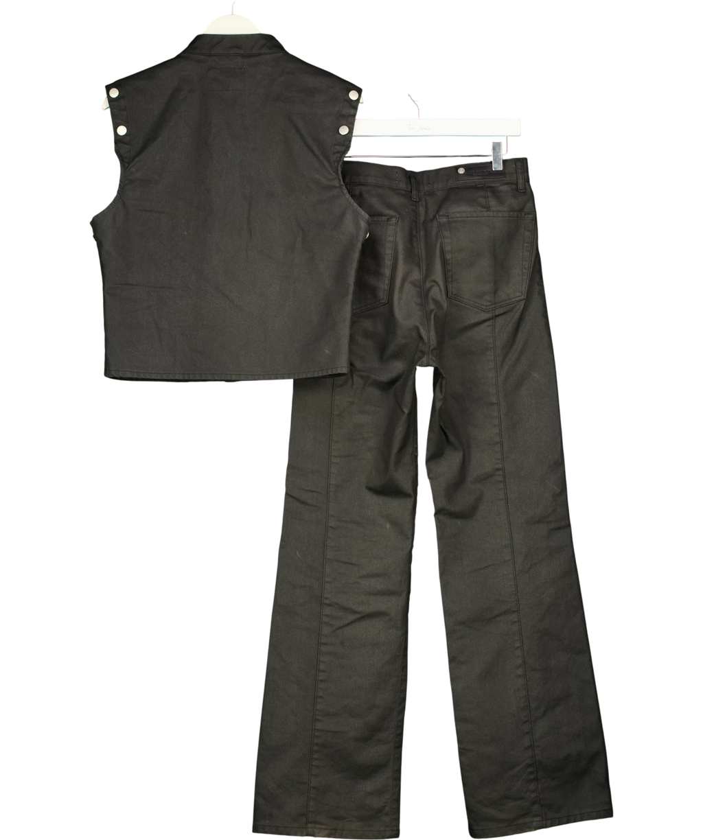 Salt Murphy Black Colour, size UK M — back
