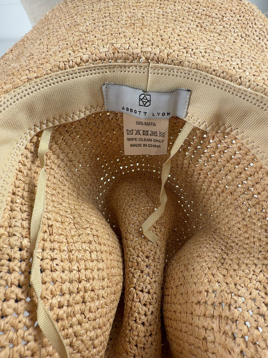 Abbott Lyon Nude QC Abbott Lyon Natural Raffia Cowboy Hat — detail