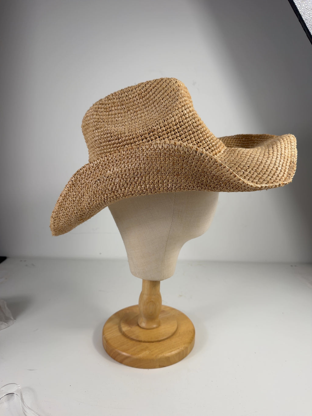 Abbott Lyon Nude QC Abbott Lyon Natural Raffia Cowboy Hat — label