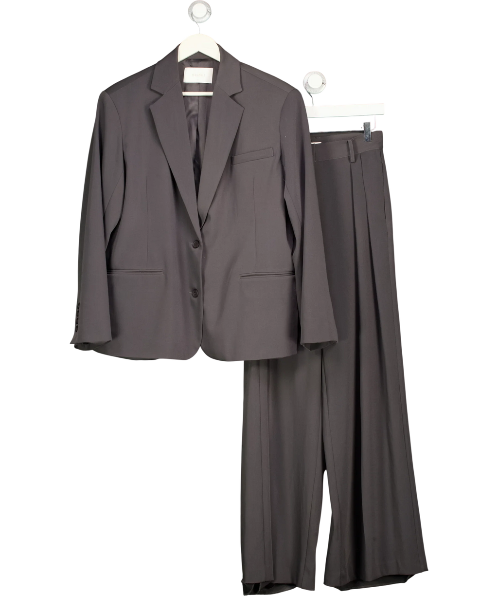 Meshki Grey Mateo Oversized Blazer and Arlo Wide Leg Trouser Suit Set Charcoal Grey, size UK S — front