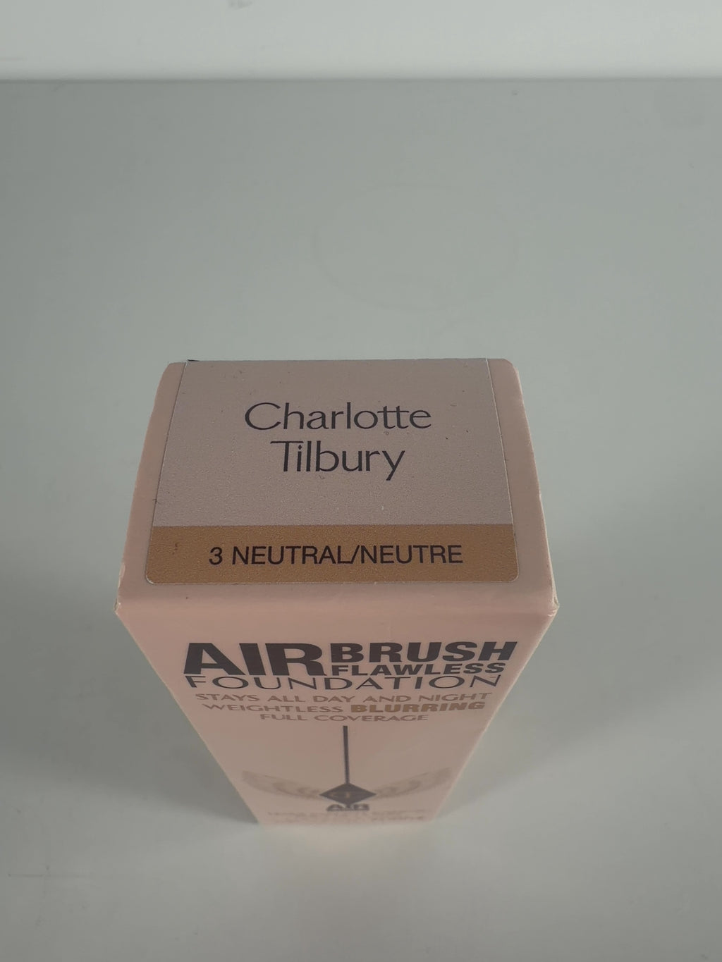 Charlotte Tilbury 3 Charlotte Tilbury Airbrush Flawless Foundation, size 30ml — detail