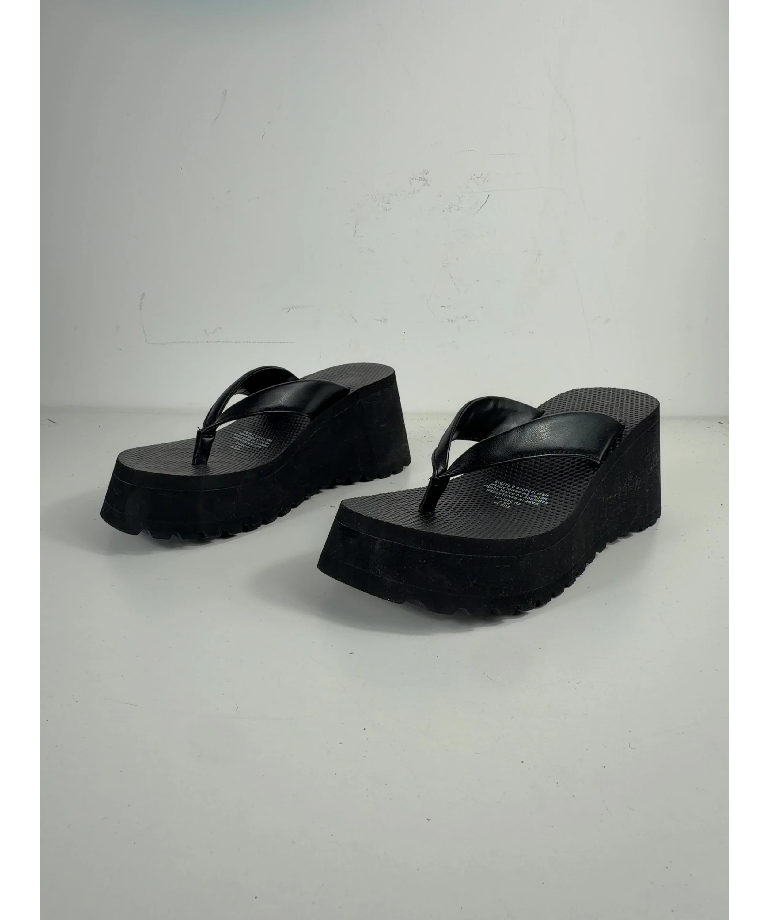 H&M Black Wedge-heeled flip-flops, size UK 5 EU 38 👠 — label