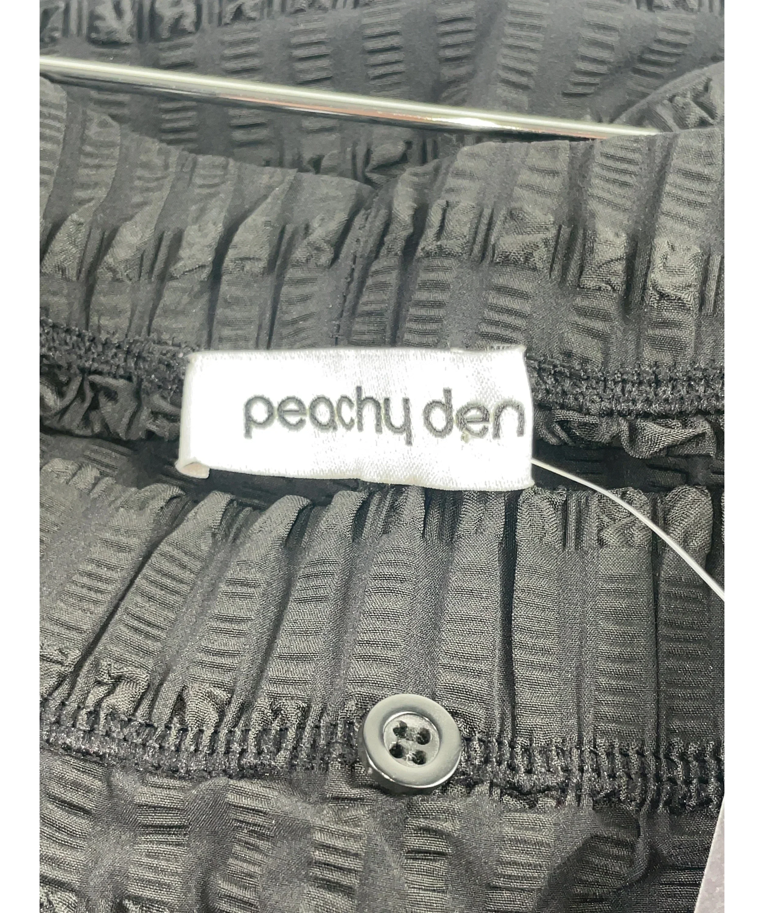 PEACHY DEN Black Cindy Capris Black XL, size UK 18 — detail