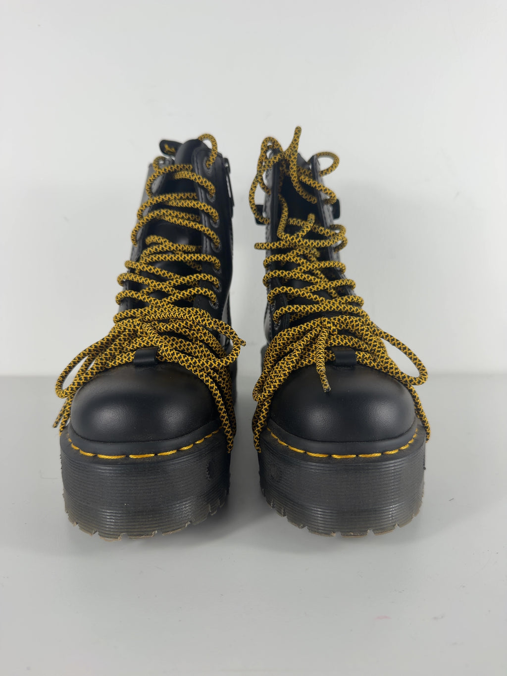 Dr Martens Black Jadon XL Abruzzo Leather Platform Boots, size UK 5 EU 38 👠 — detail