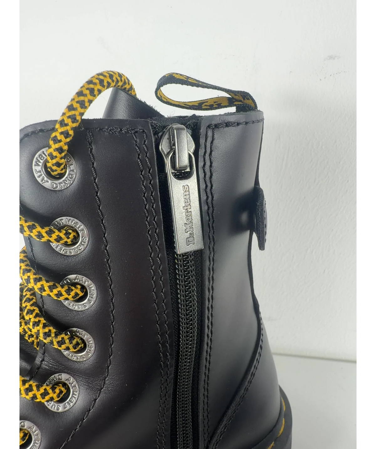 Dr Martens Black Jadon Xl Abruzzo Leather Platform Boots UK 5 EU 38 — Brand