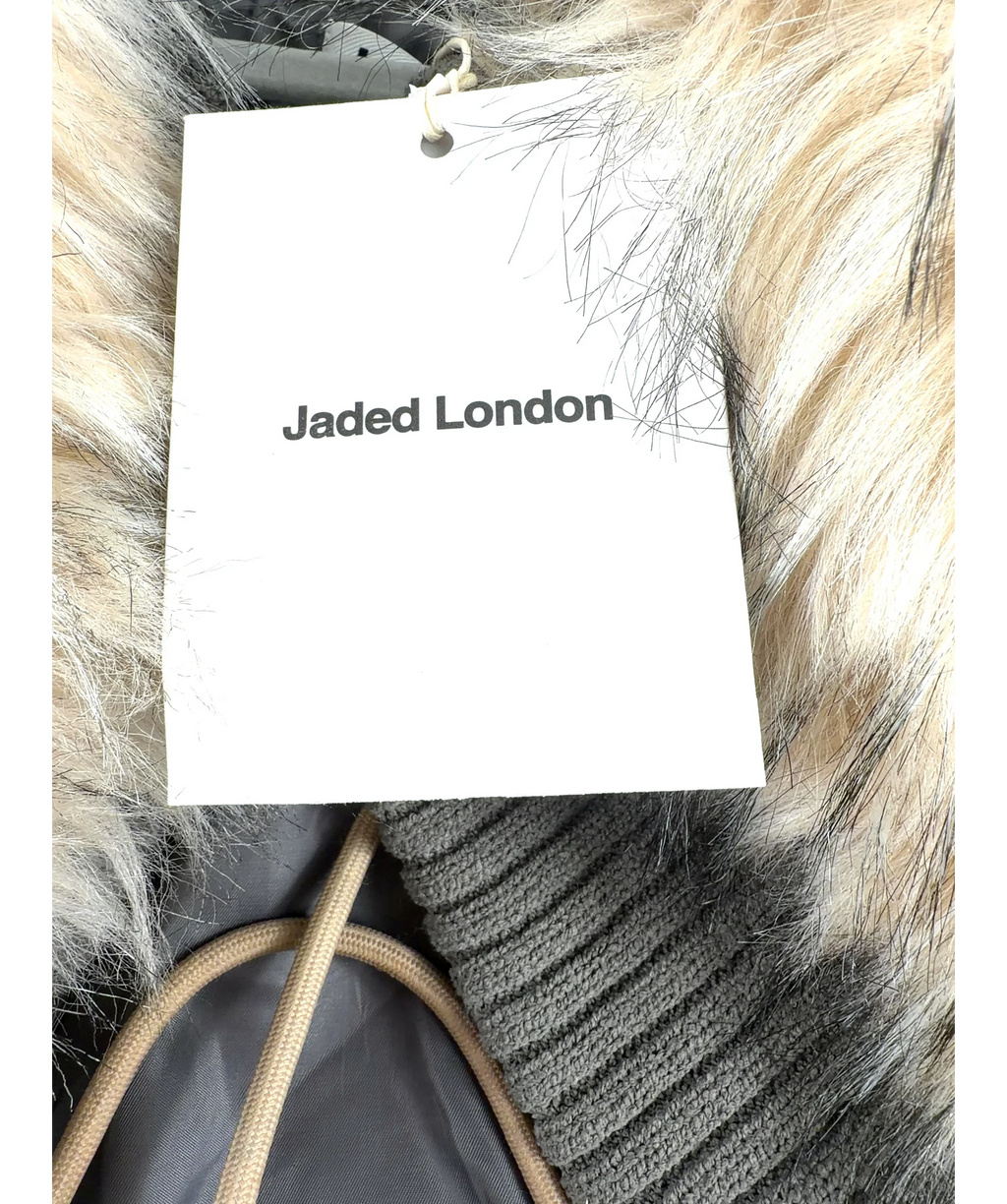 Jaded London Green Meka Faux Fur Knit Shrug Mu, size UK M — detail
