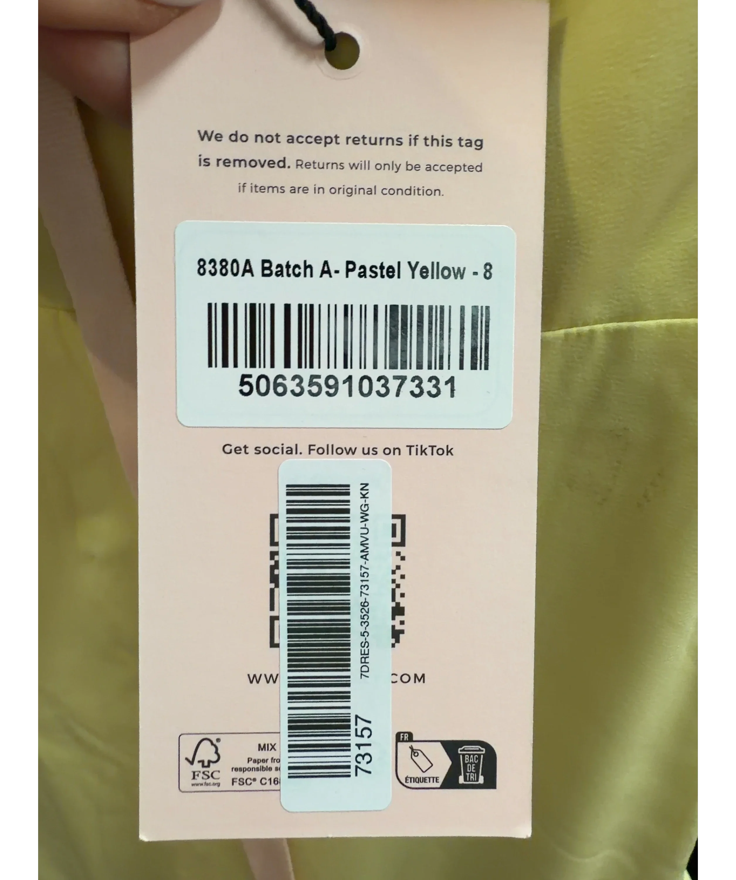 OH POLLY Yellow Colour, size UK 8 — label